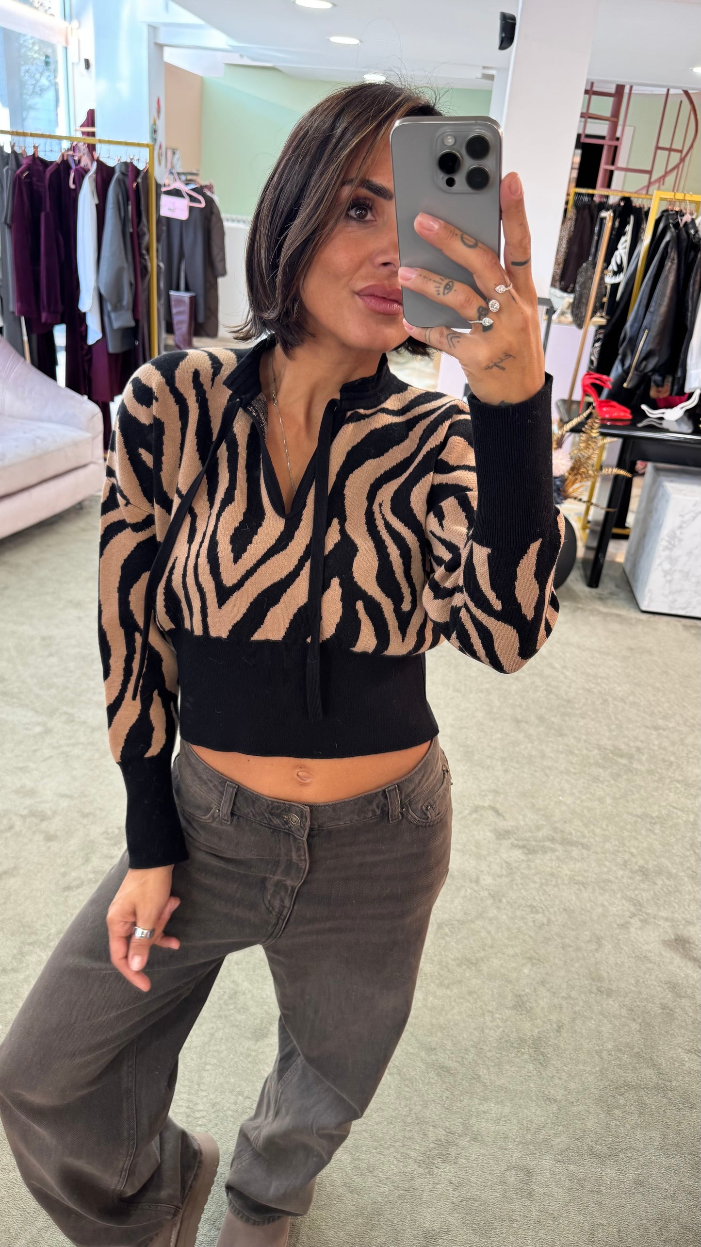 Maglione crop zebrato marrone e nero lh