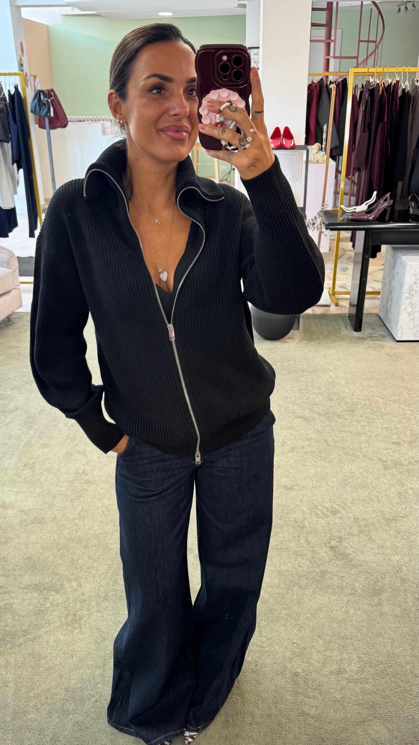 Maglione nero con zip a costine jx