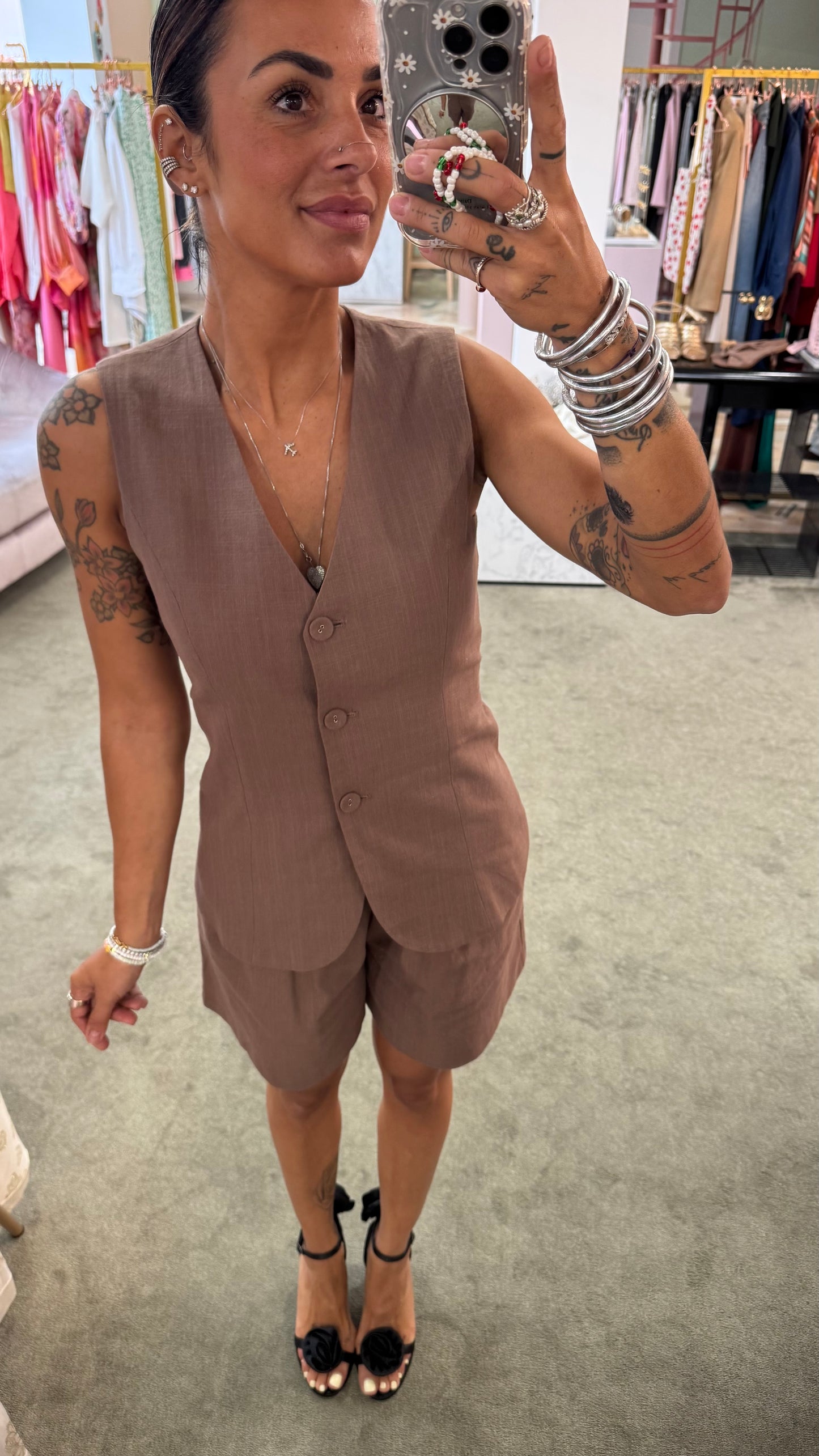 Set completo gilet e shorts marrone ep