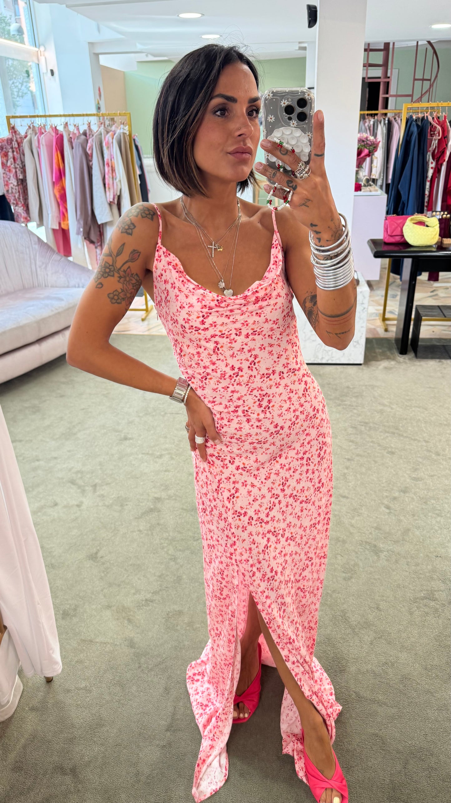 Abito kelly MAR DE MARGARITAS rosa a fiori con spacco lungo