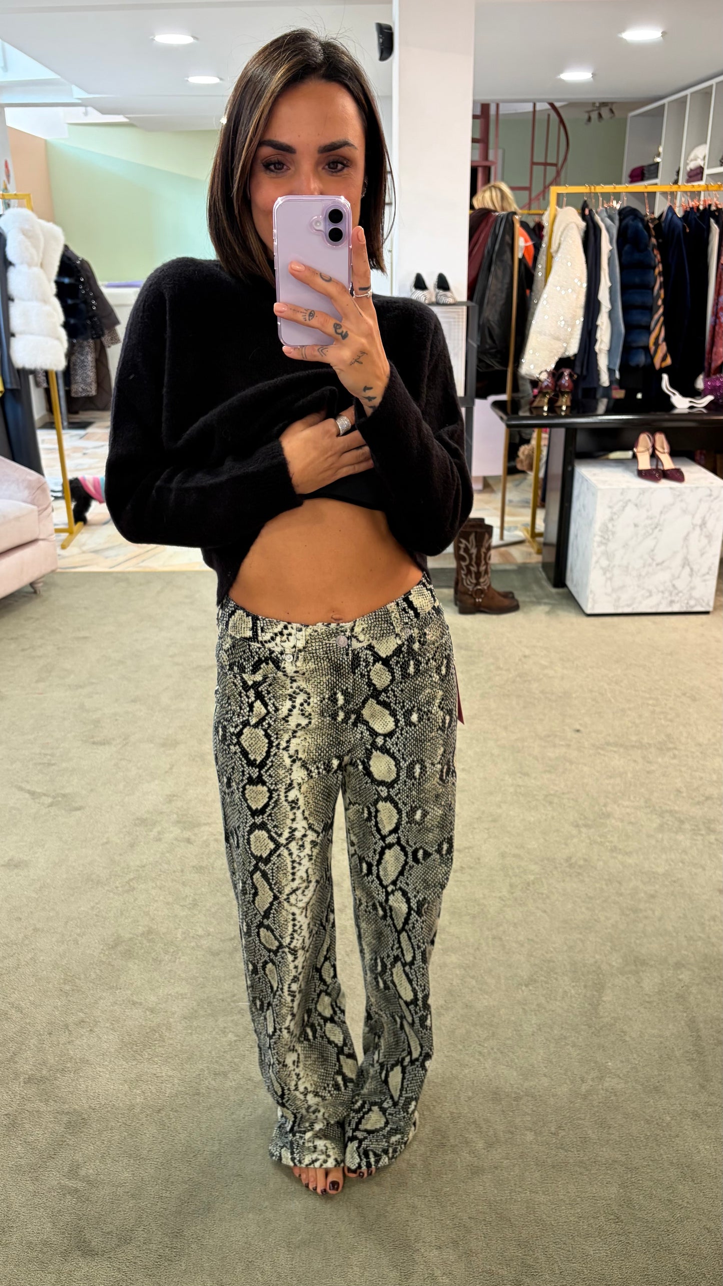 Pantaloni pitonati a costine in velluto jx