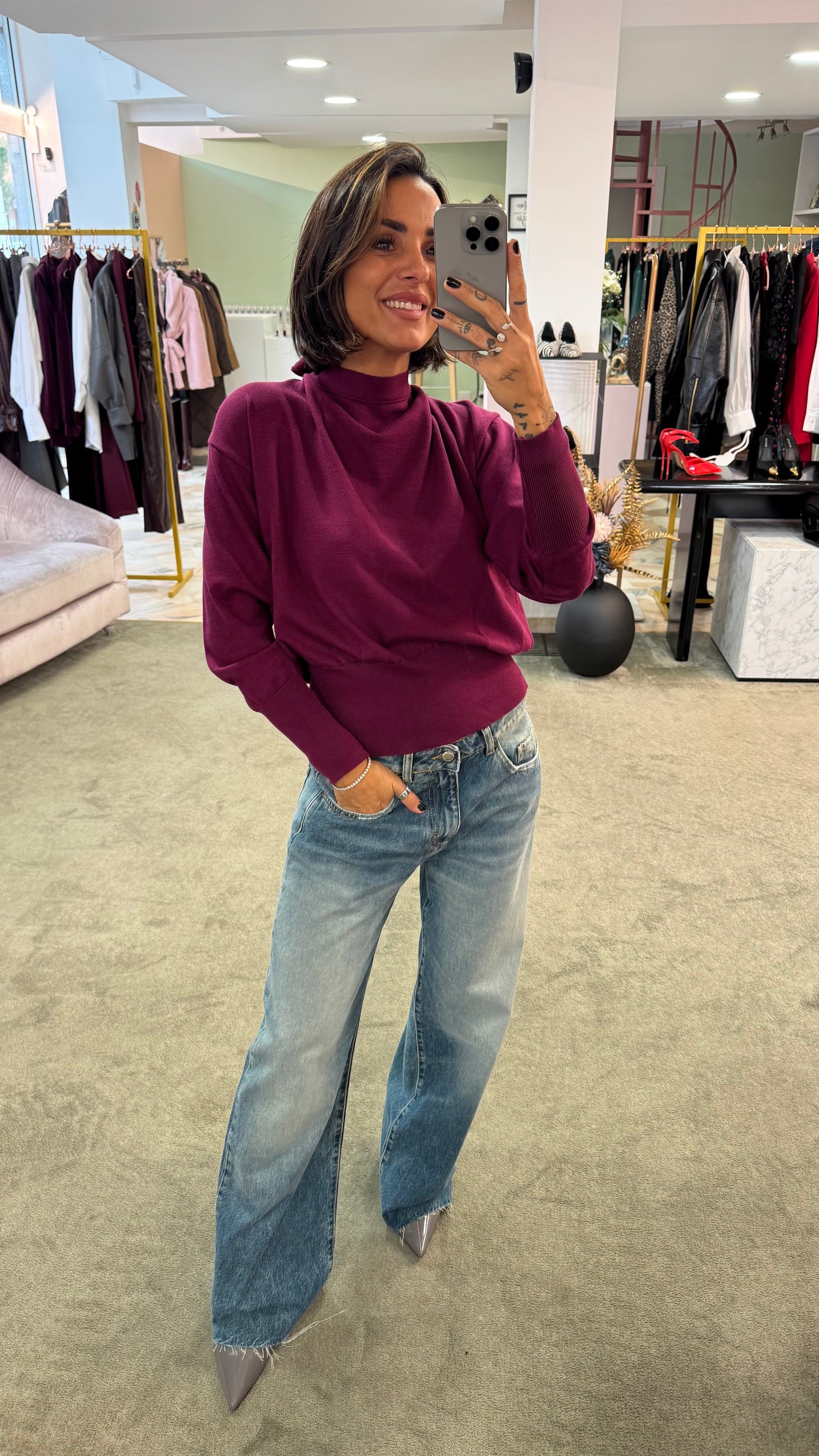 Maglione prugna scollo a v dietro con fiocco lh