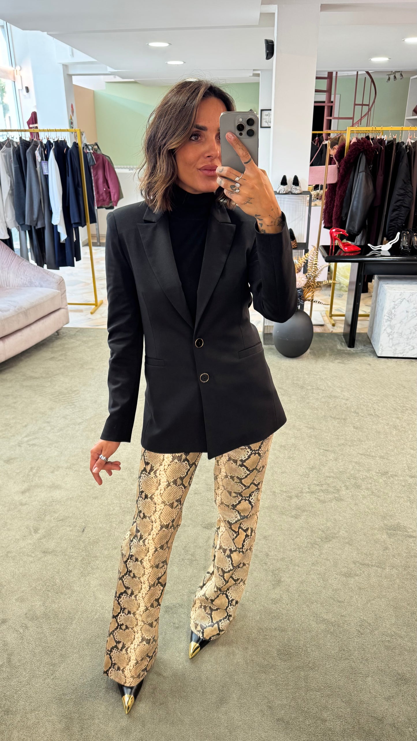 Blazer nero slim due bottoni fr