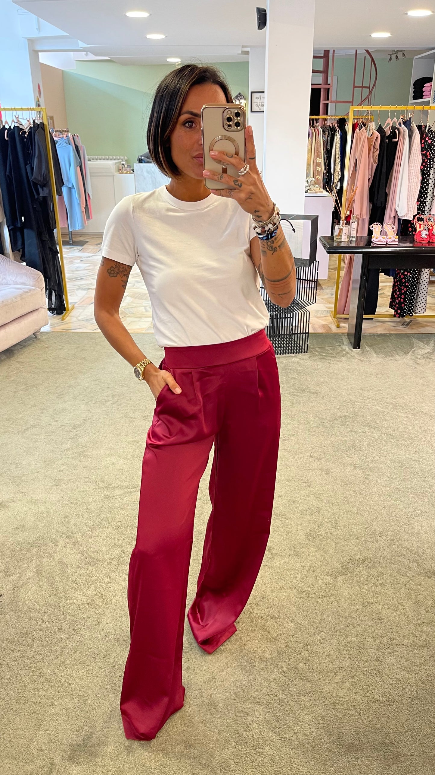 Pantaloni bordeaux satin con elastico