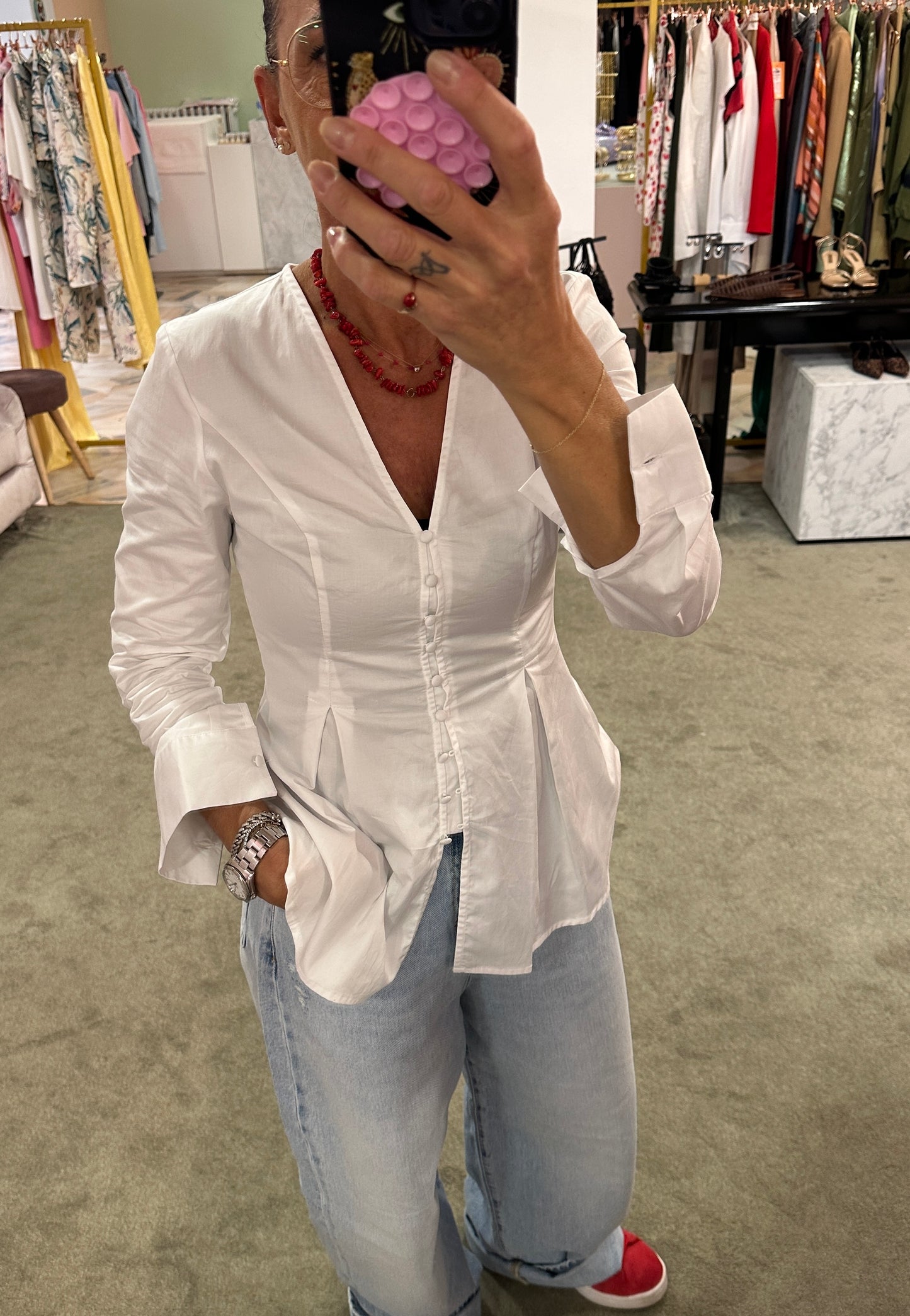 Camicia bianca scollo a v sciancrata sl