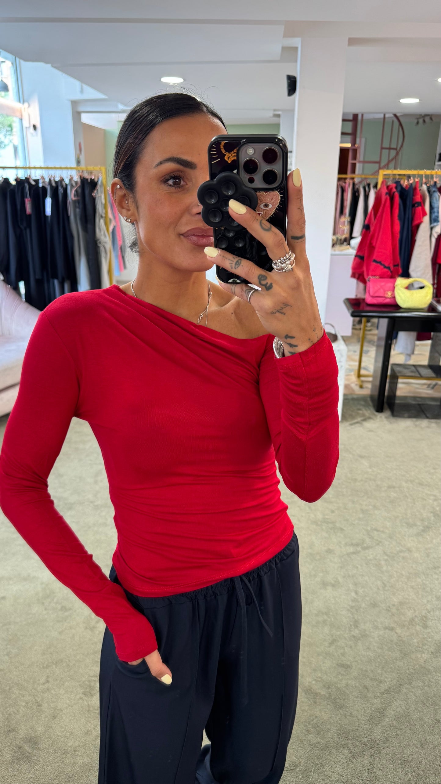 Maglia monospalla rosso sottogiacca