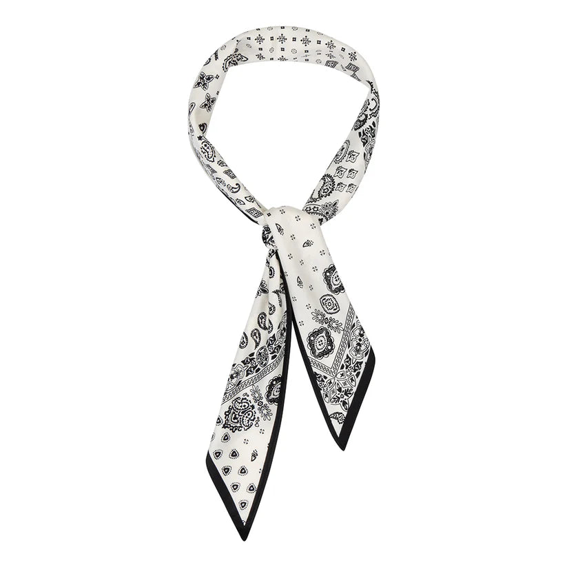 Foulard bianco e nero bandana