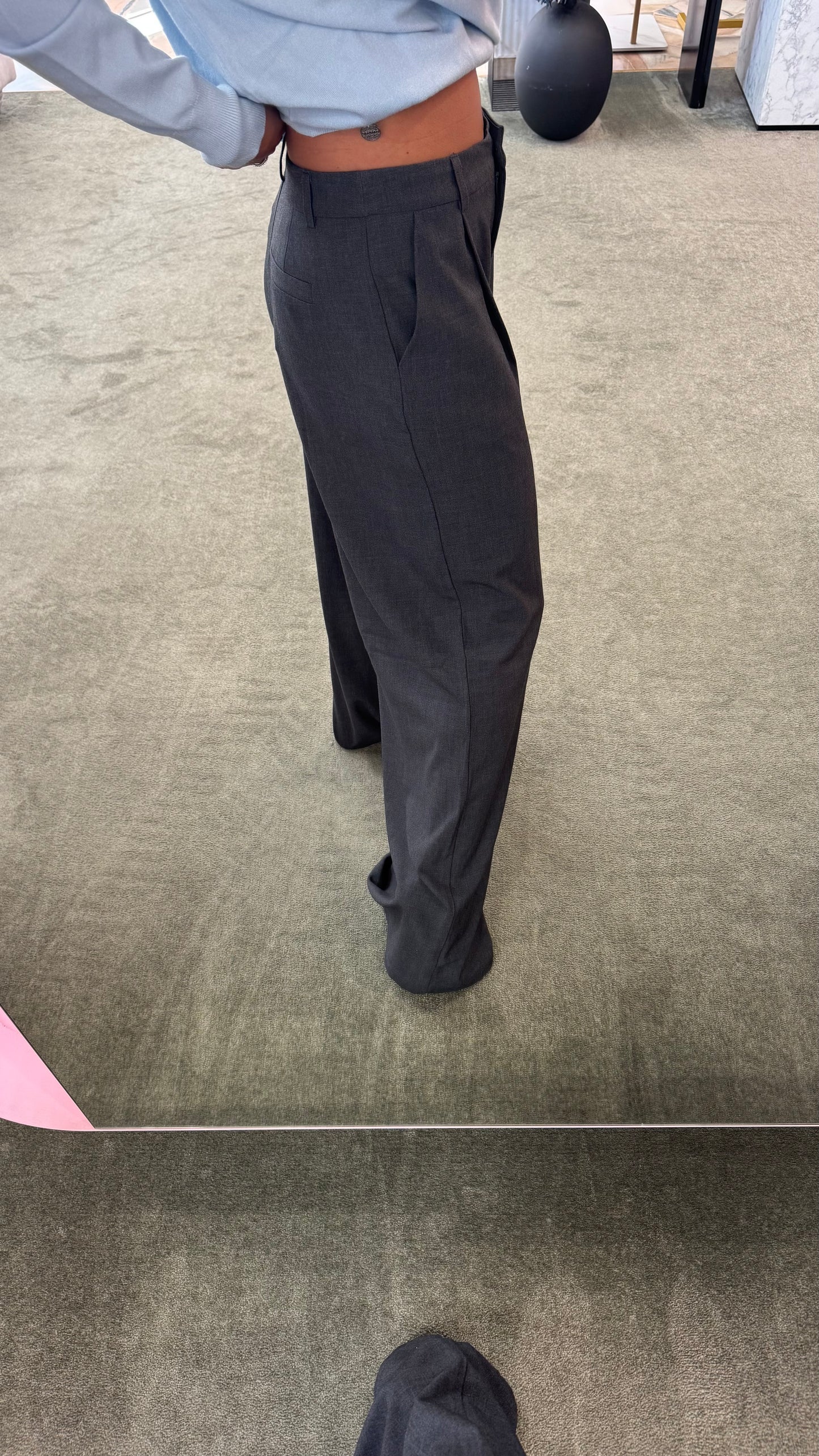 Pantaloni grigio scuro venus con pences wide leg sy