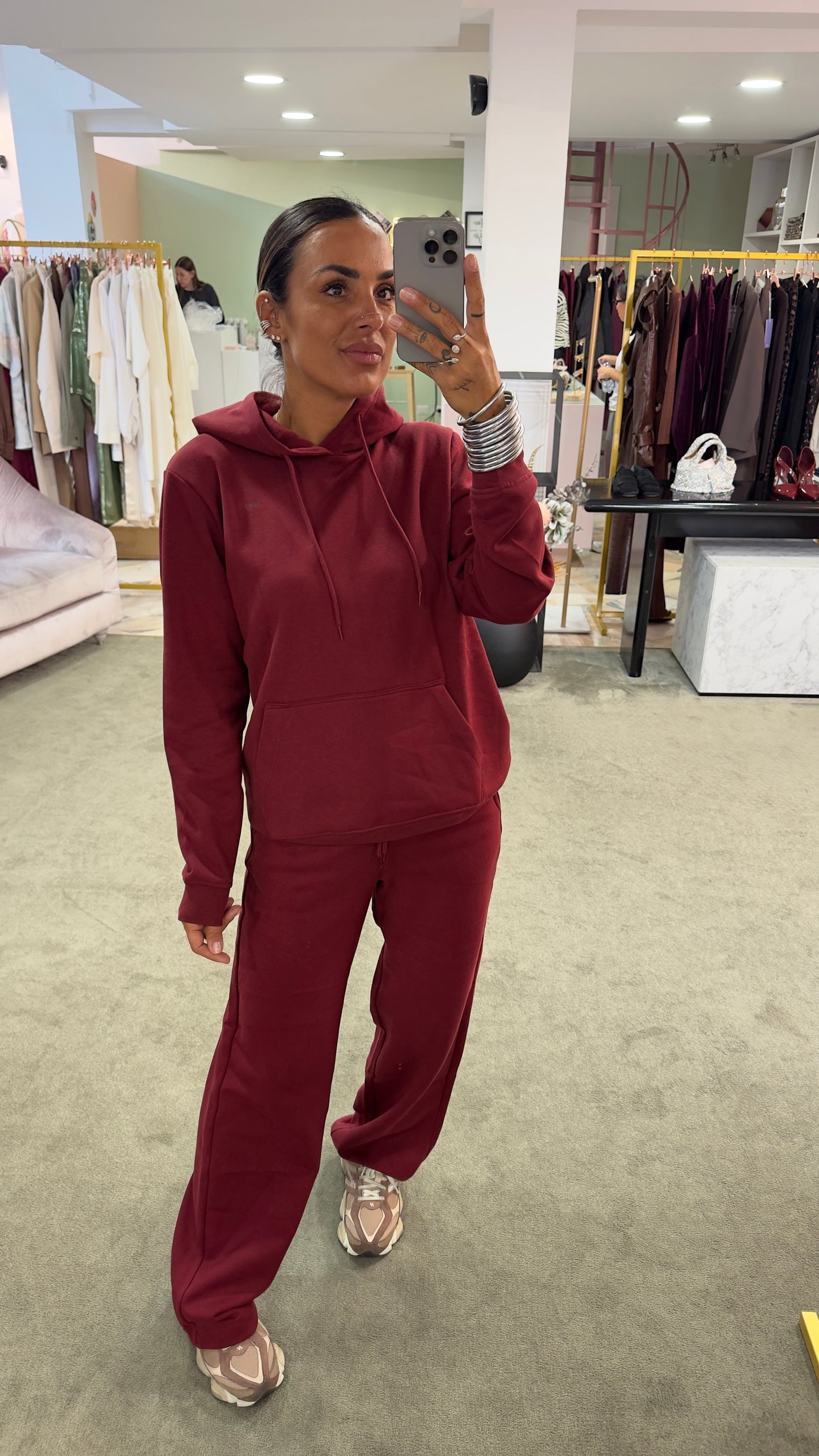 Felpa bordeaux con cappuccio jx