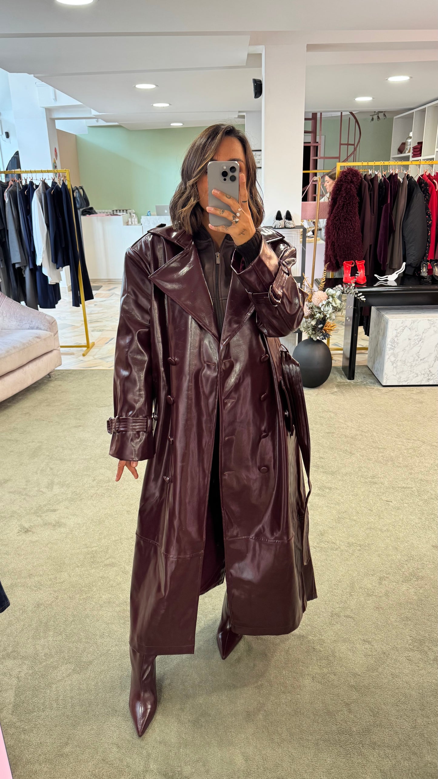 Trench lungo prugna in ecopelle tw