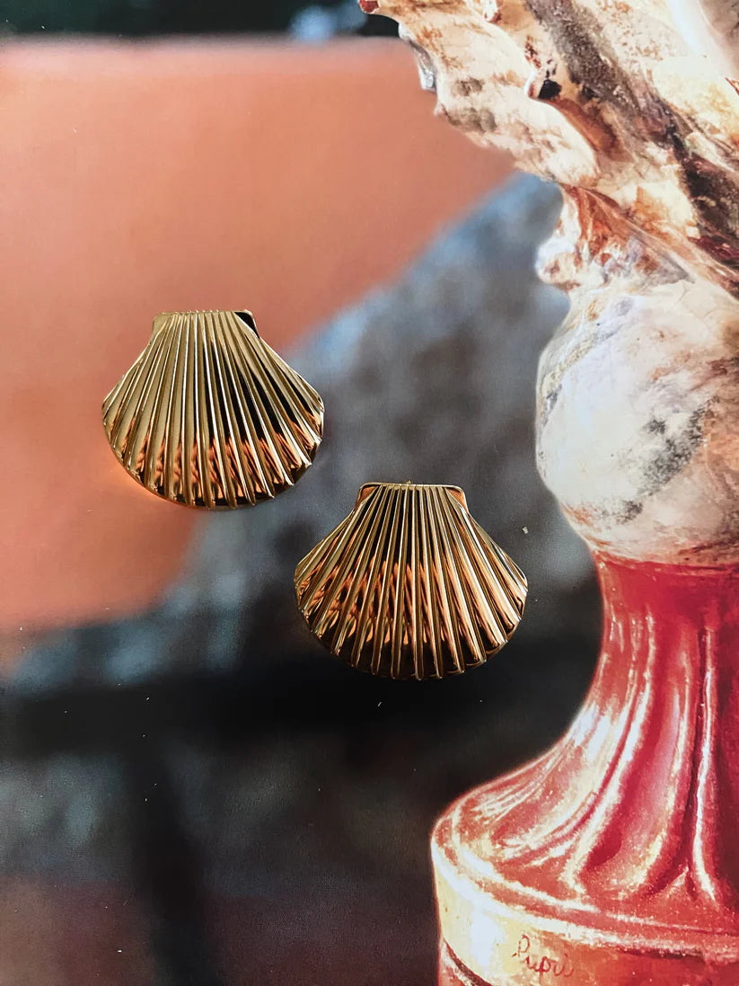 Orecchini conchiglia gold