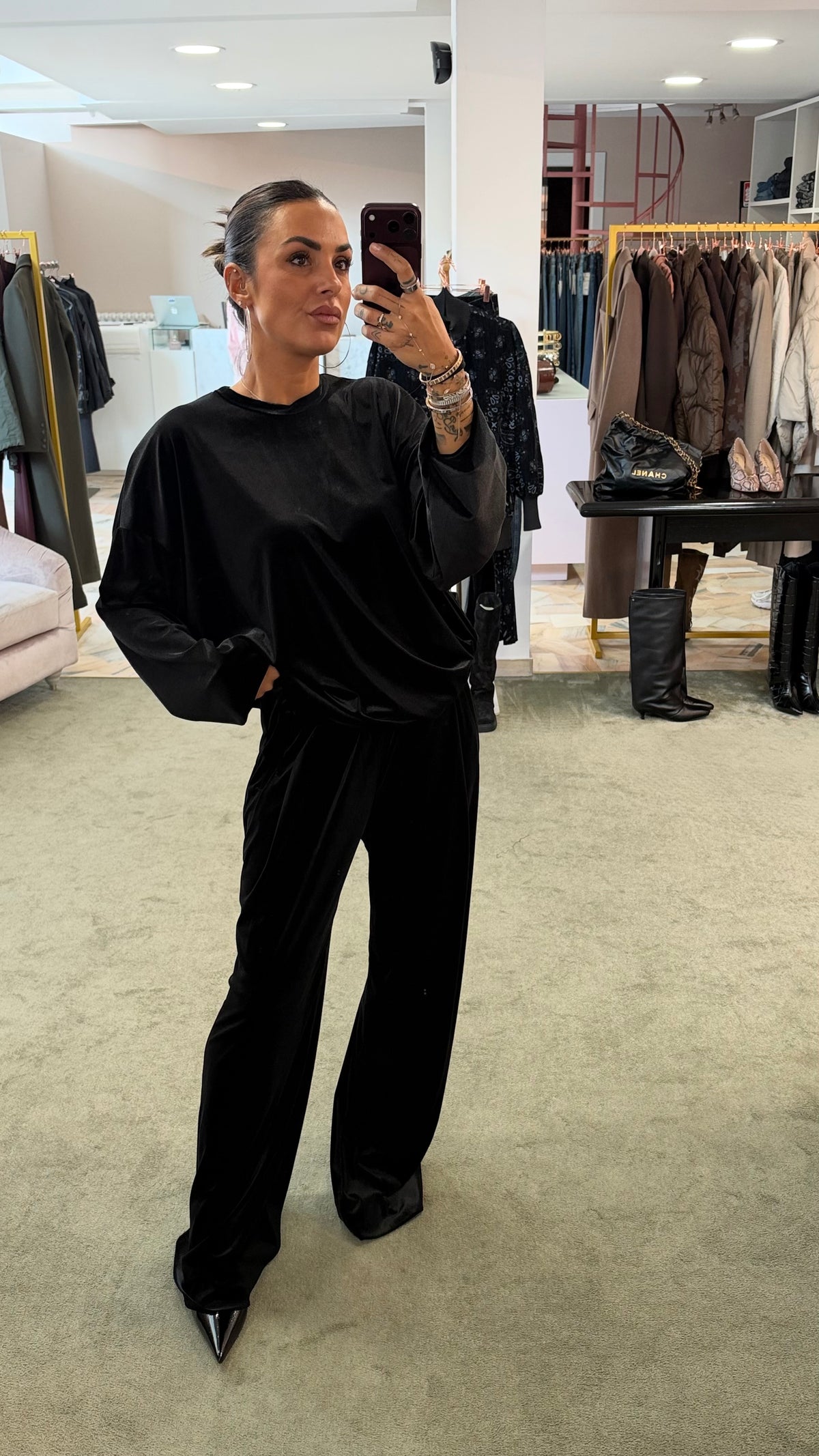 Pantaloni neri dritti in velluto Don't@Me