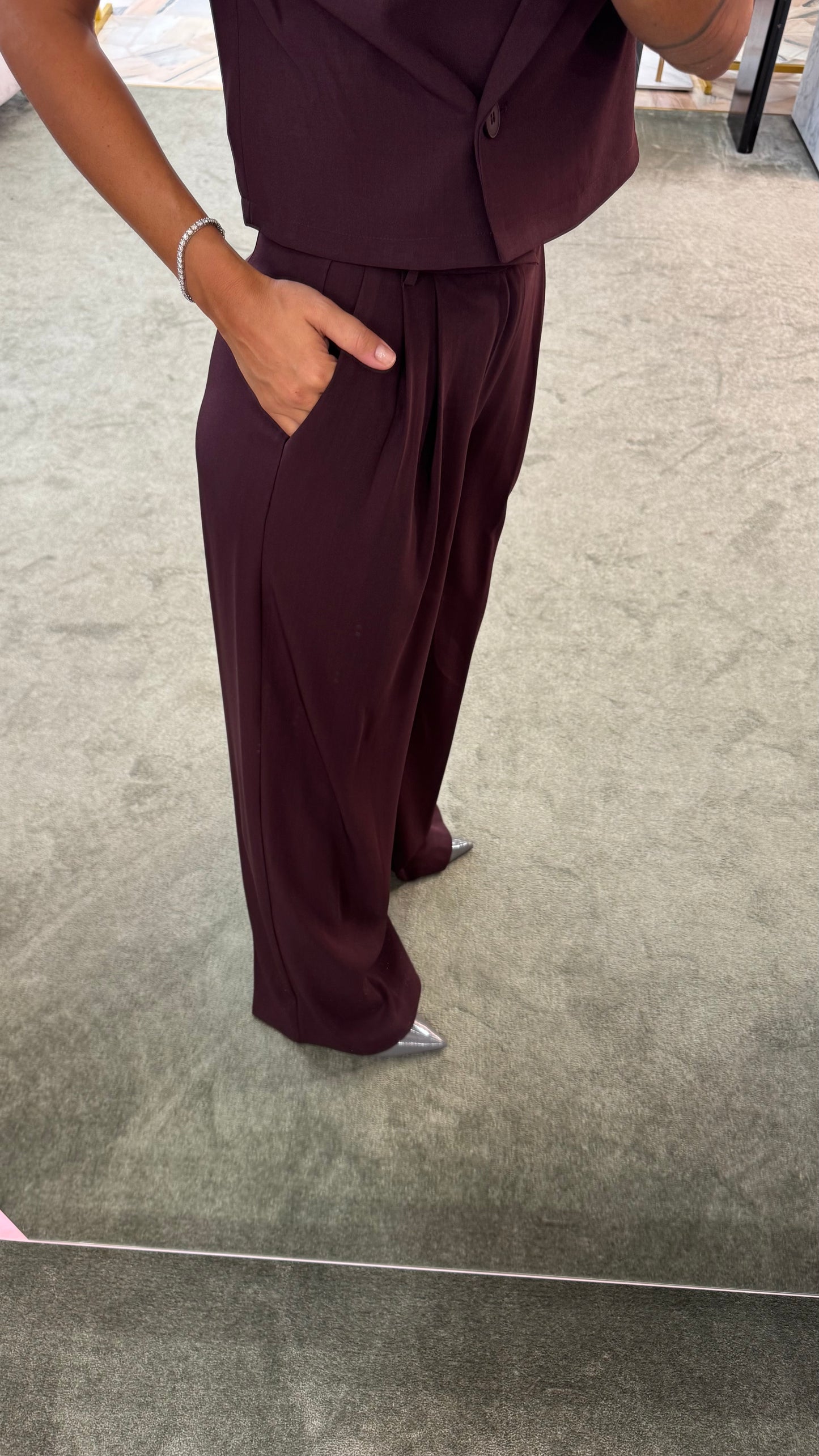 Pantaloni bordeaux wide leg ay