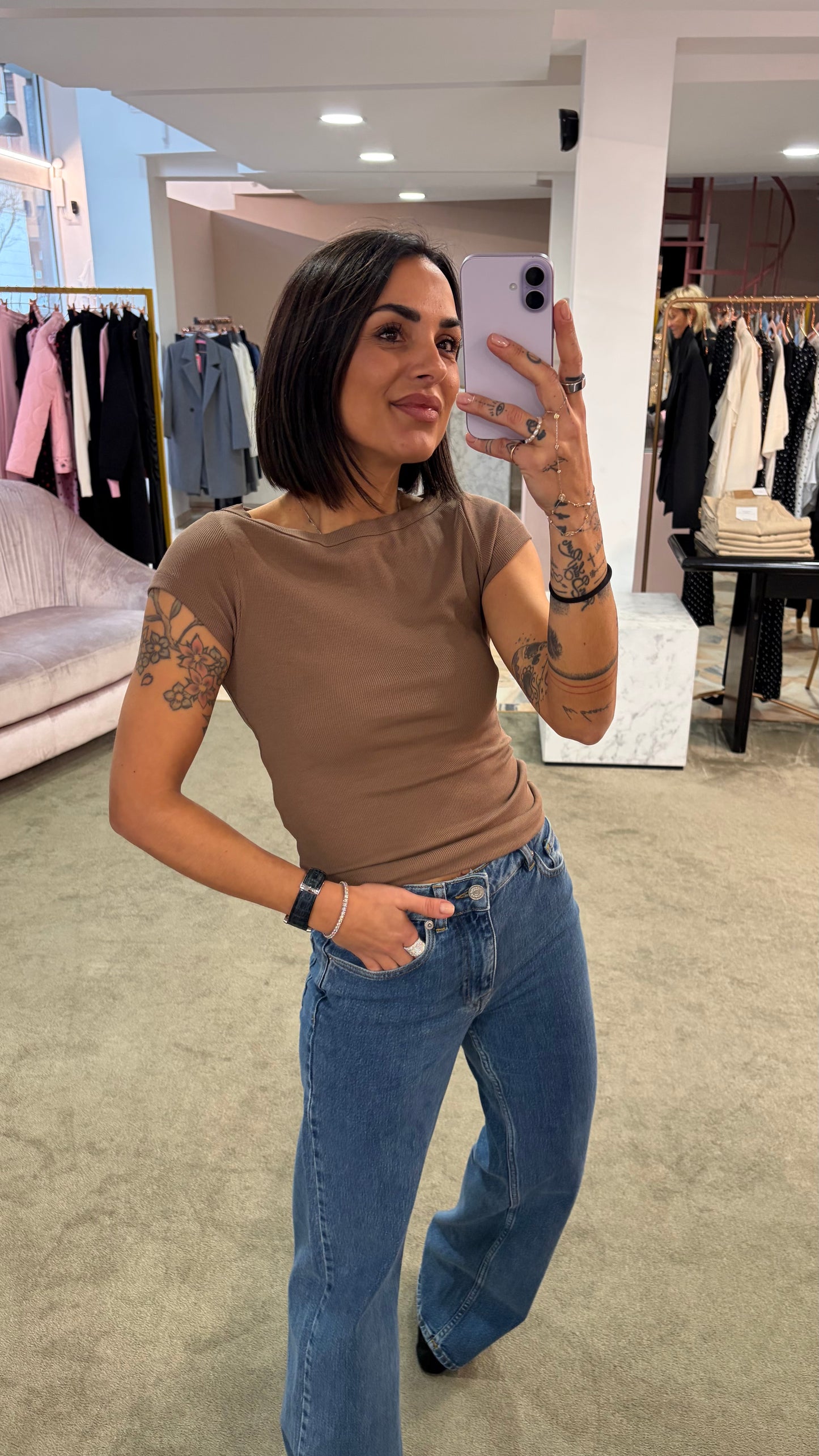 T-shirt fifi nocciola a costine jx