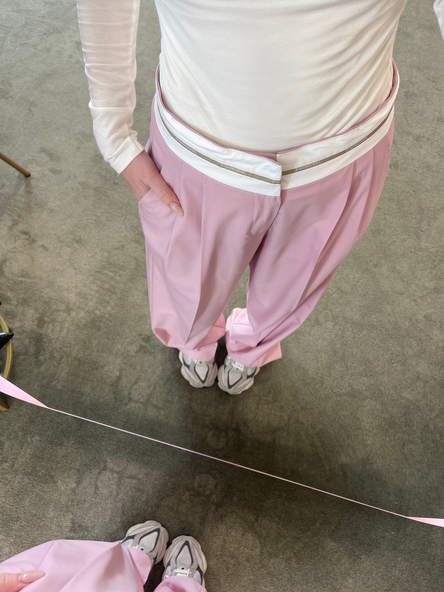Pantaloni rosa wide leg con risvolto hinnominate