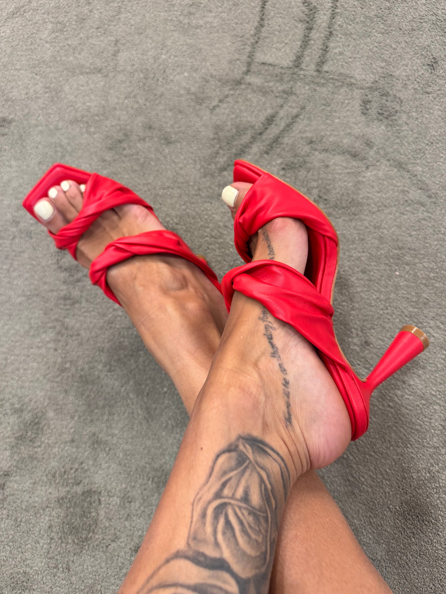 Scarpe mules rosse doppia fascia nodo