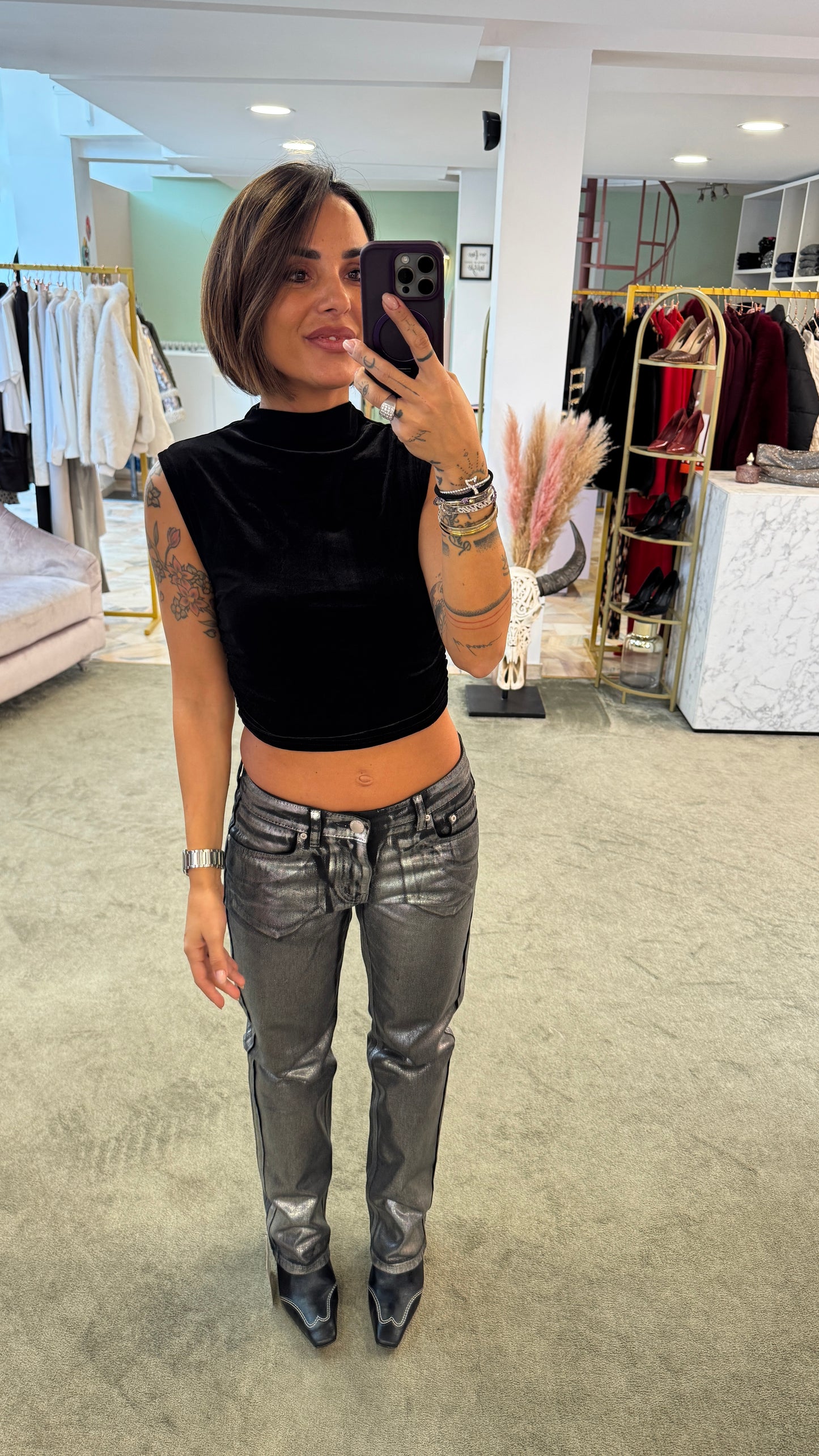 Top kylie nero in velluto