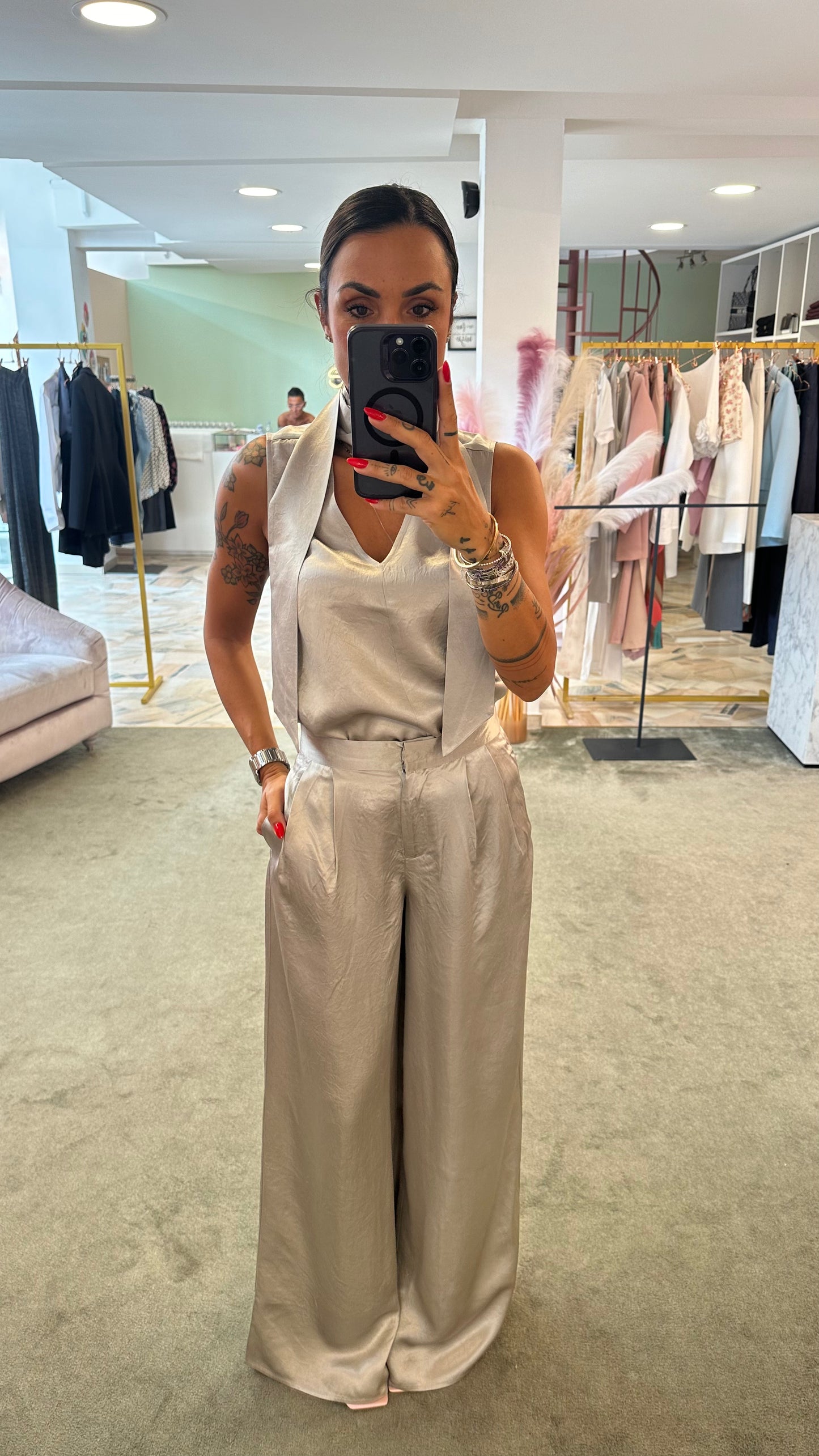 Pantaloni satin argento wide leg