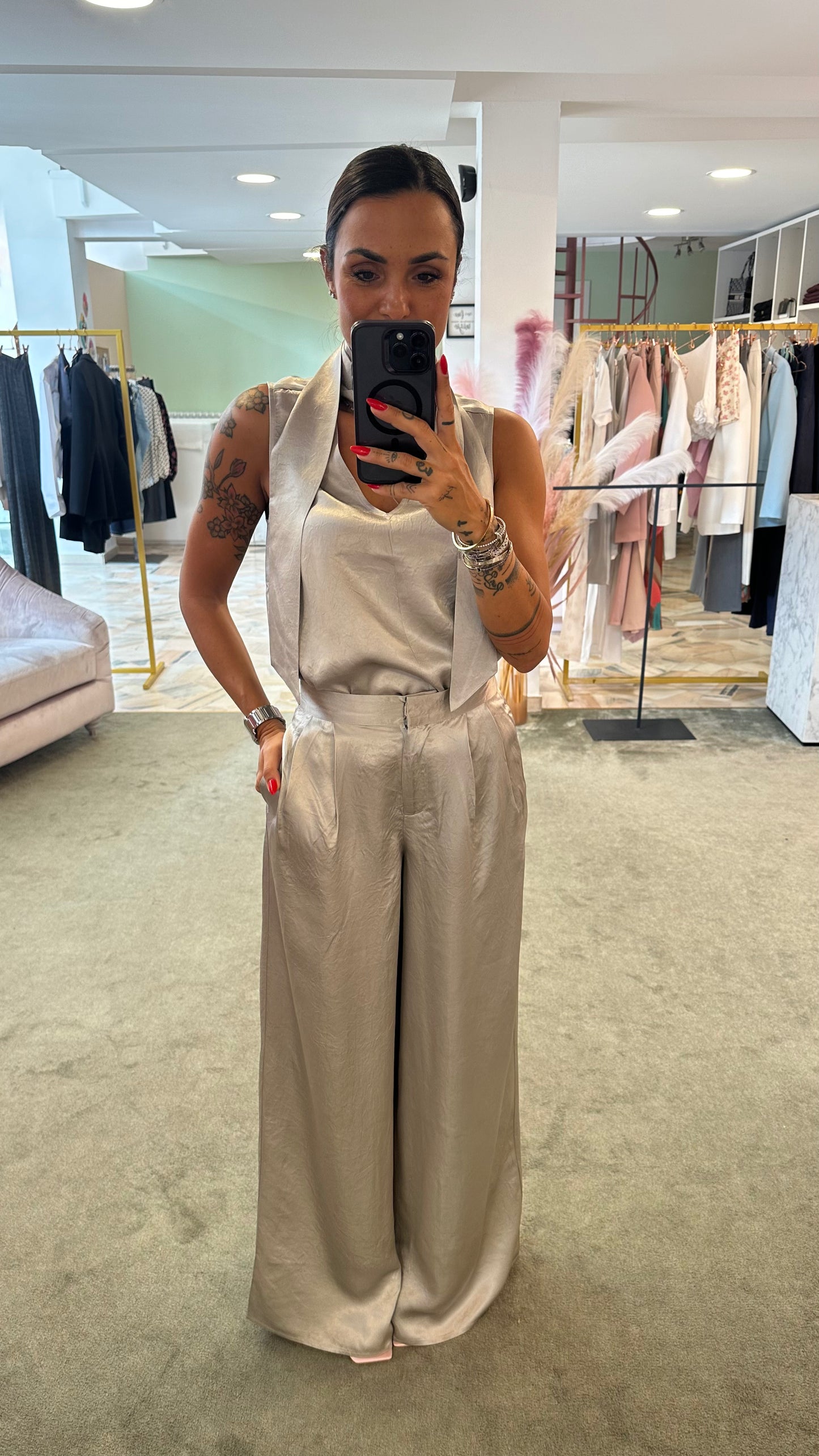 Pantaloni satin argento wide leg