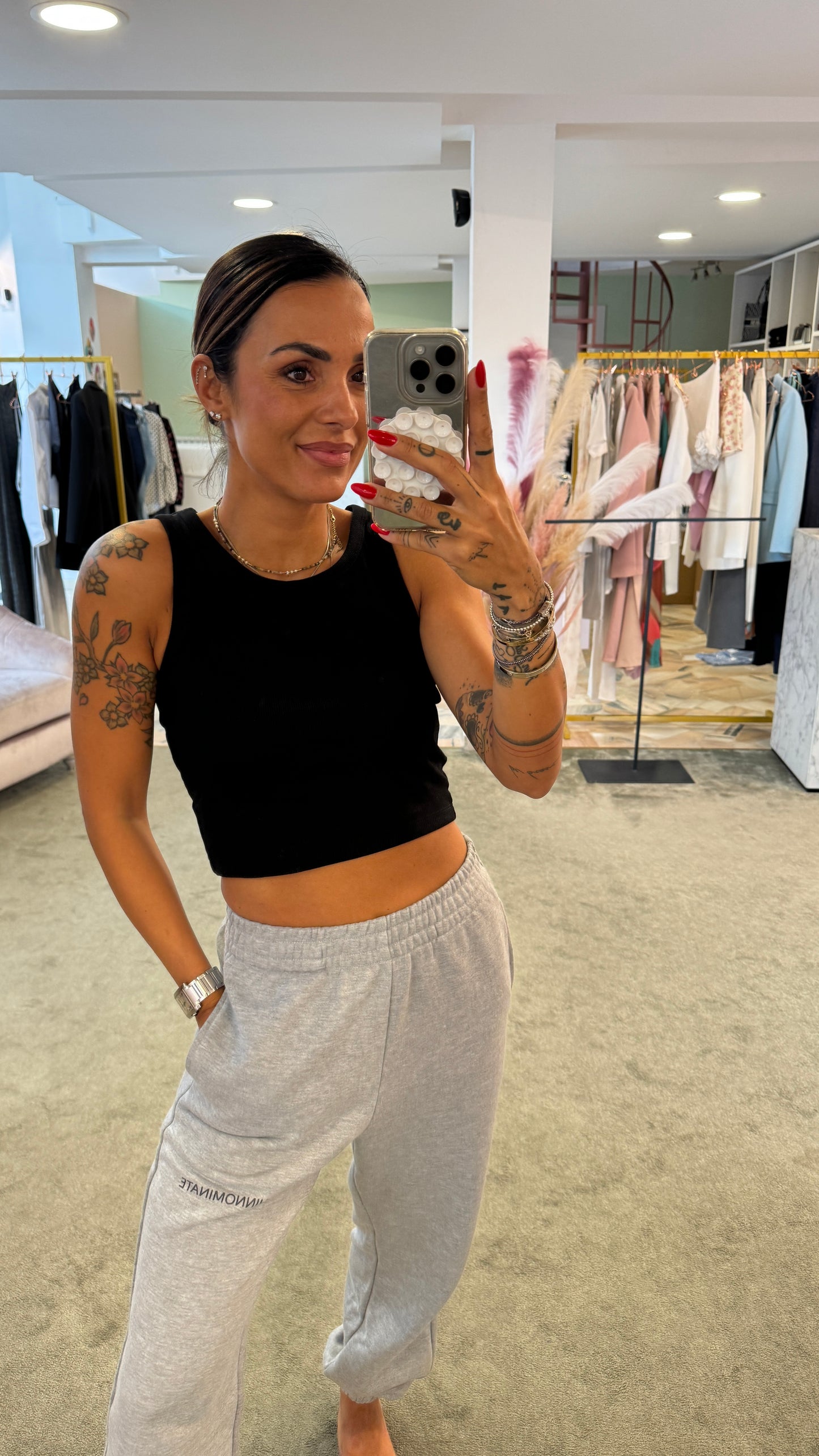 Canotta nera costine crop