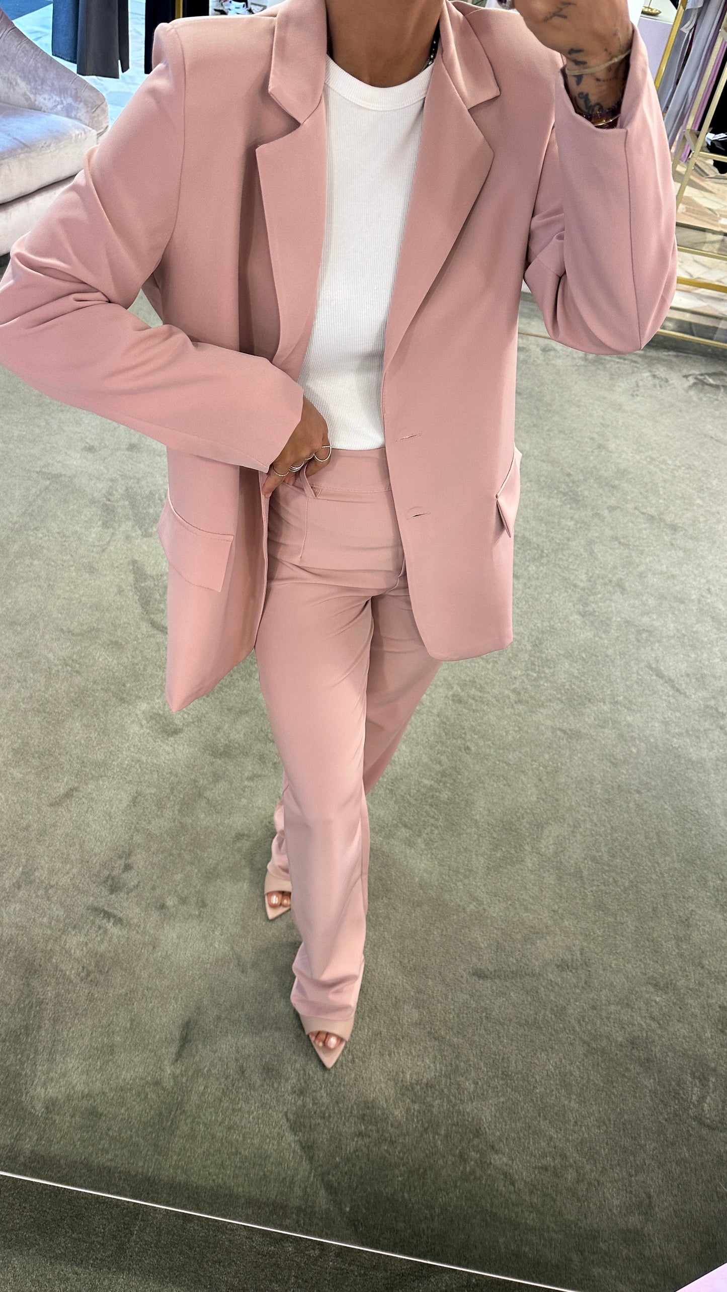 Pantaloni dritti rosa cipria