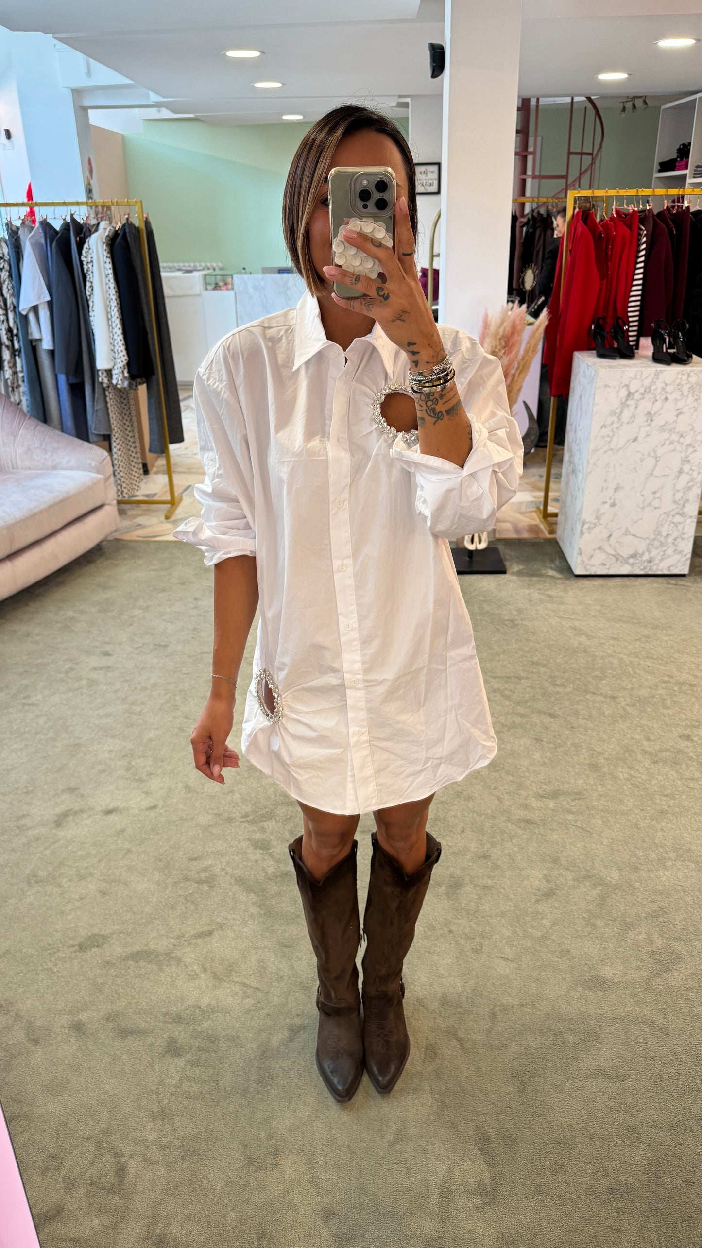 Camicia over bianca cut out cristalli