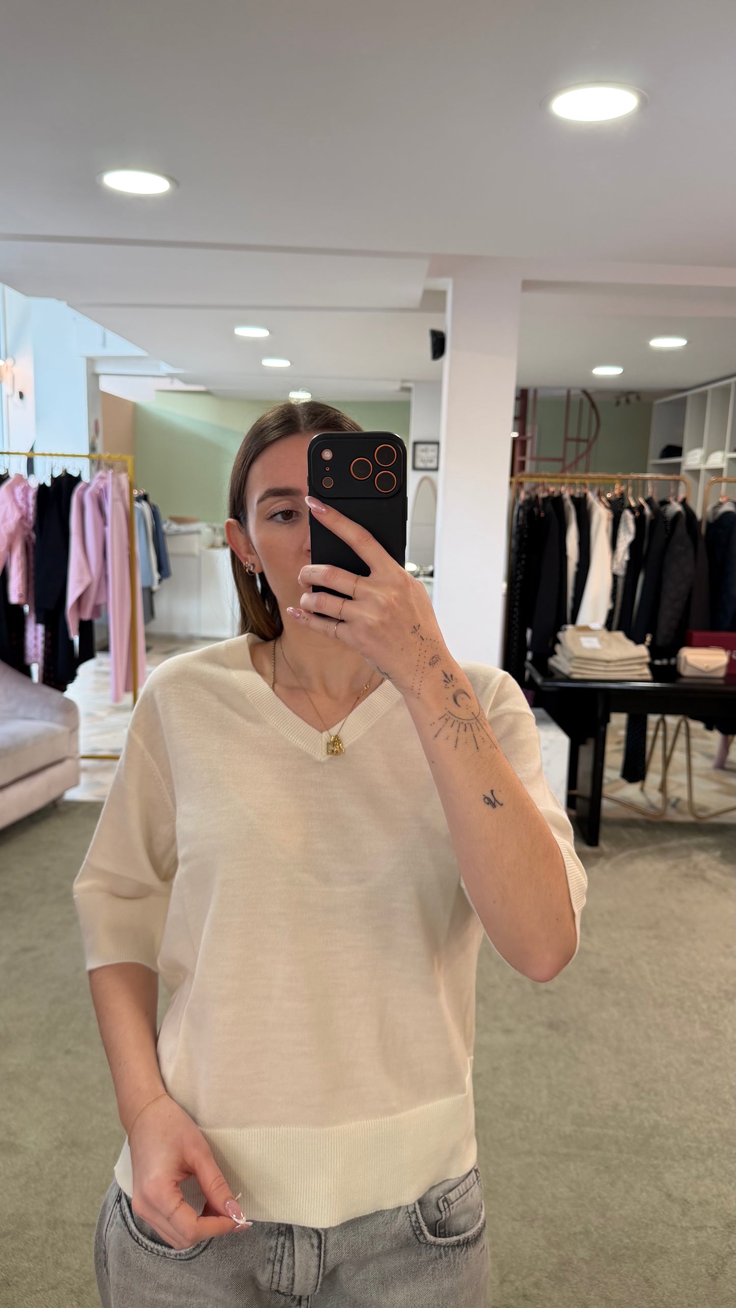 Maglione bianco burro scollo a v mezza manica in lana sl