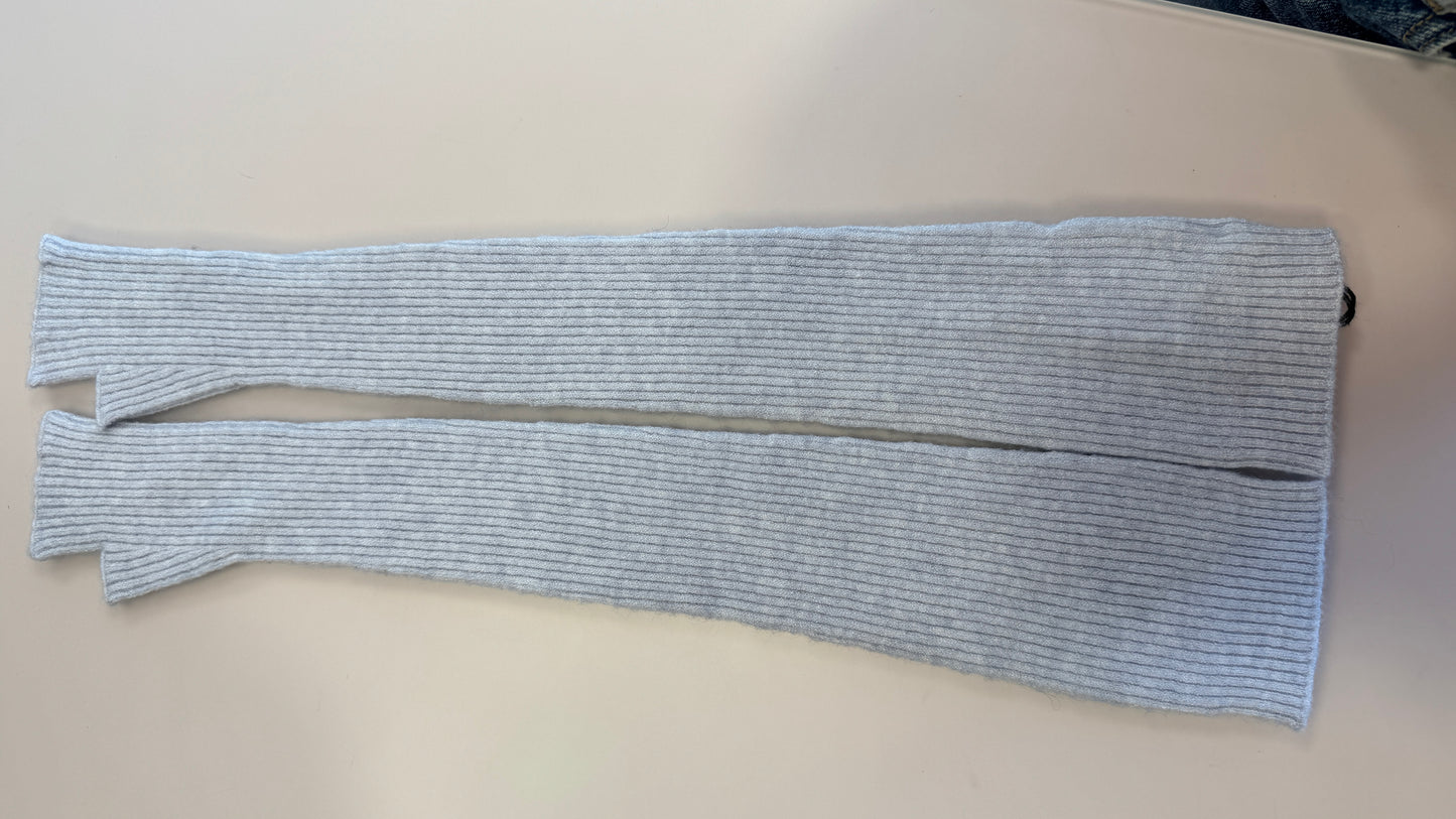 Manicotti a costine grigio pietra