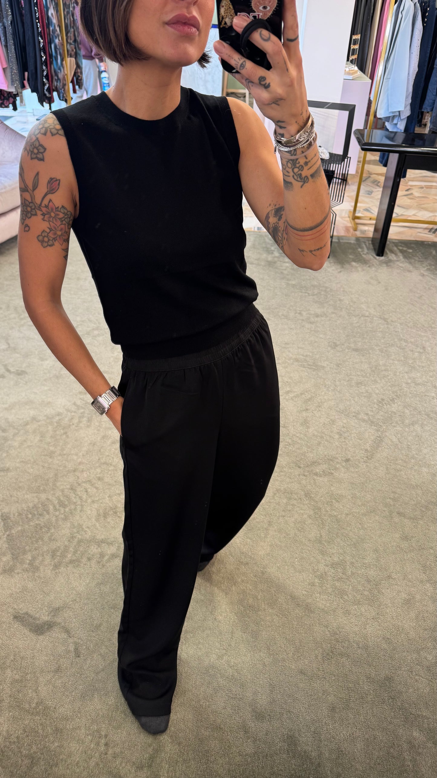Pantaloni neri dritti con elastico jx