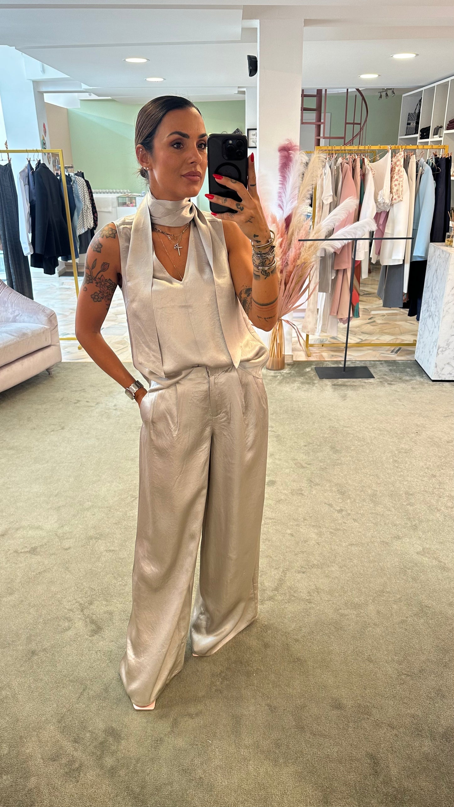 Pantaloni satin argento wide leg