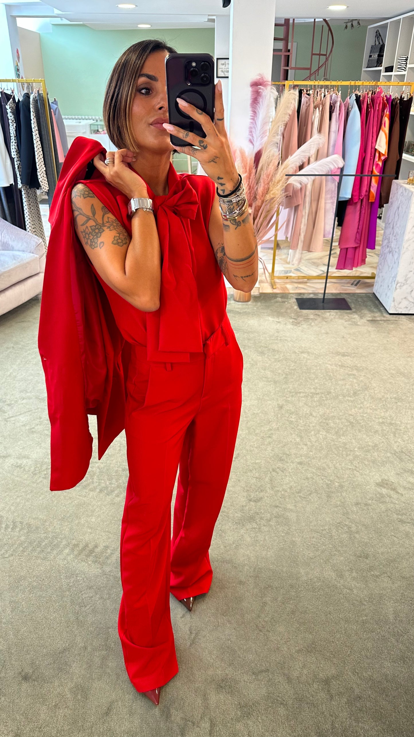 Pantaloni rossi gamba dritta