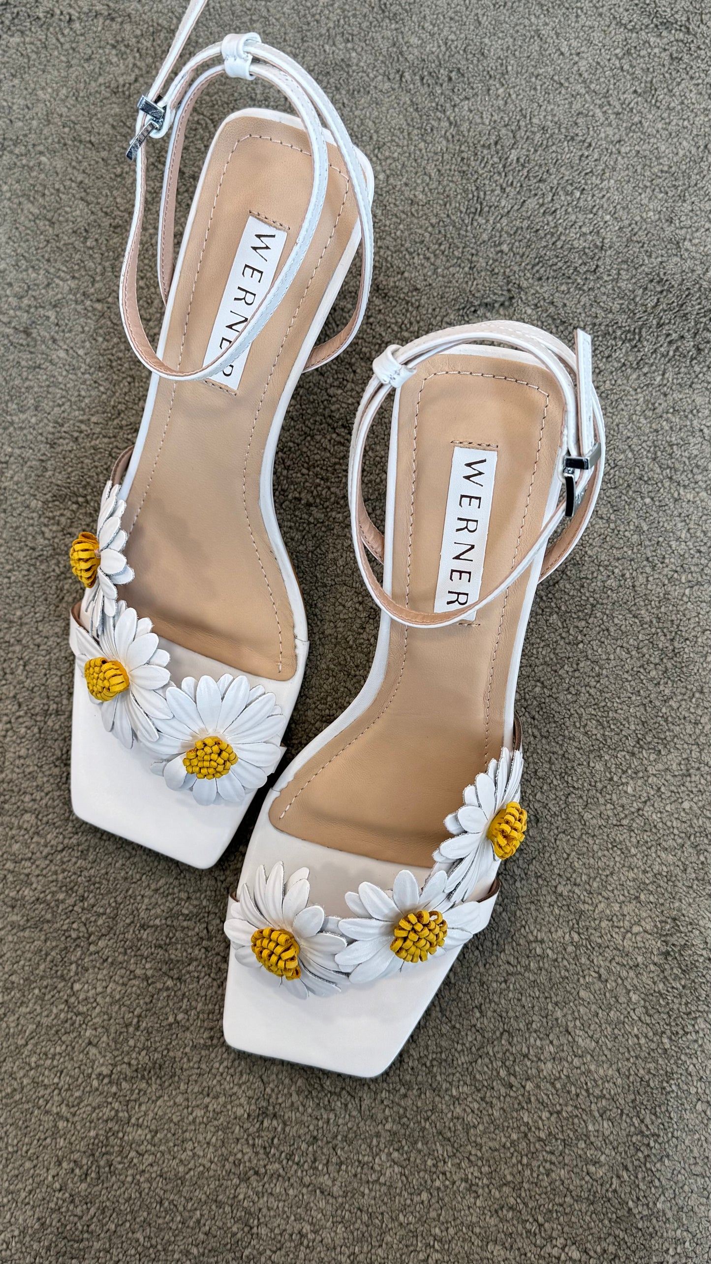 Sandalo margherite bianco