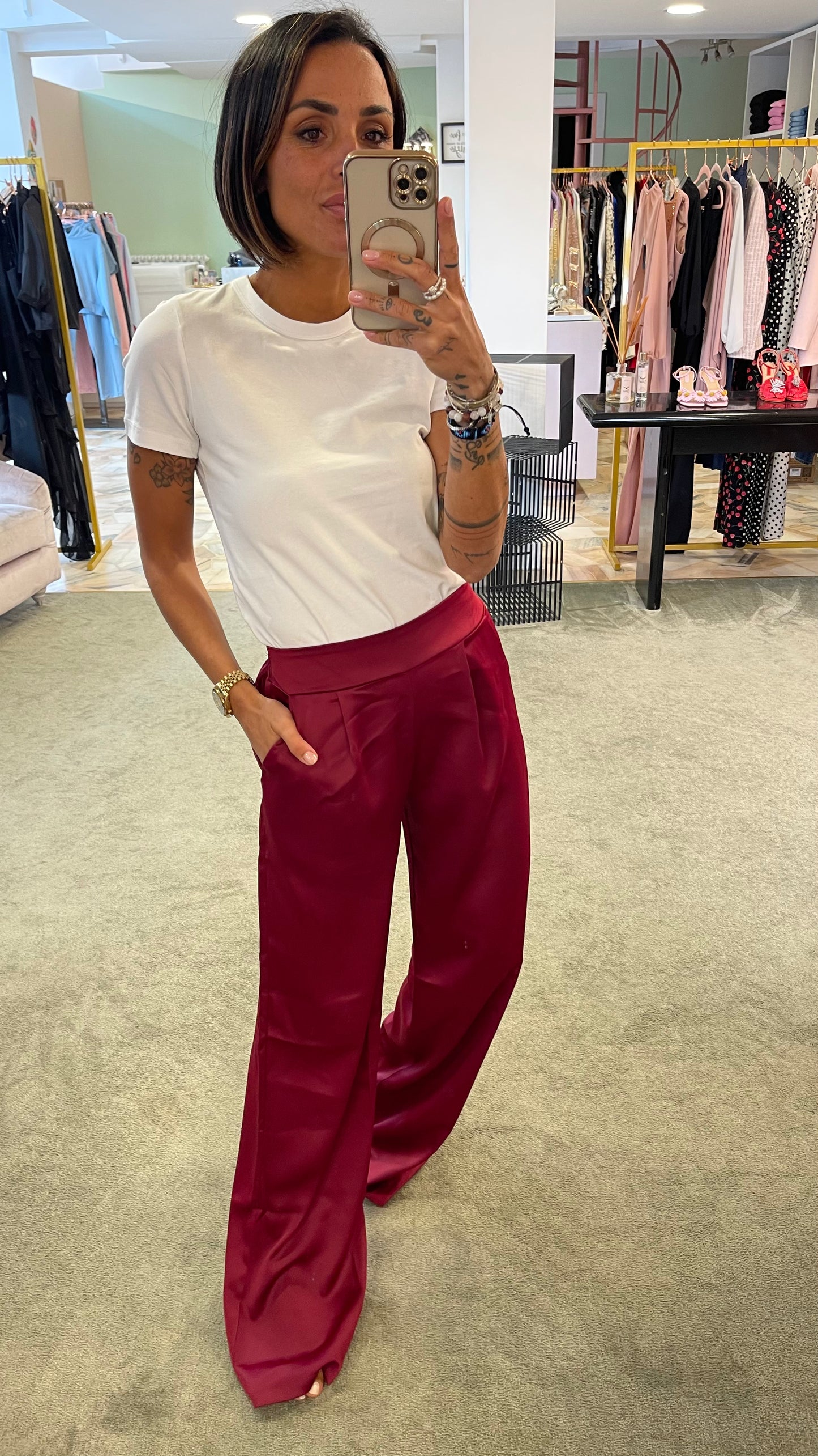 Pantaloni bordeaux satin con elastico