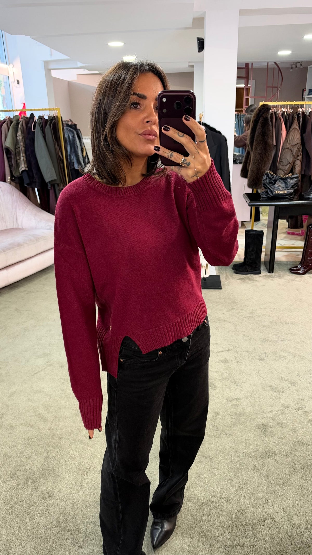 Maglione bordeaux con spacchi asimmetrici tk