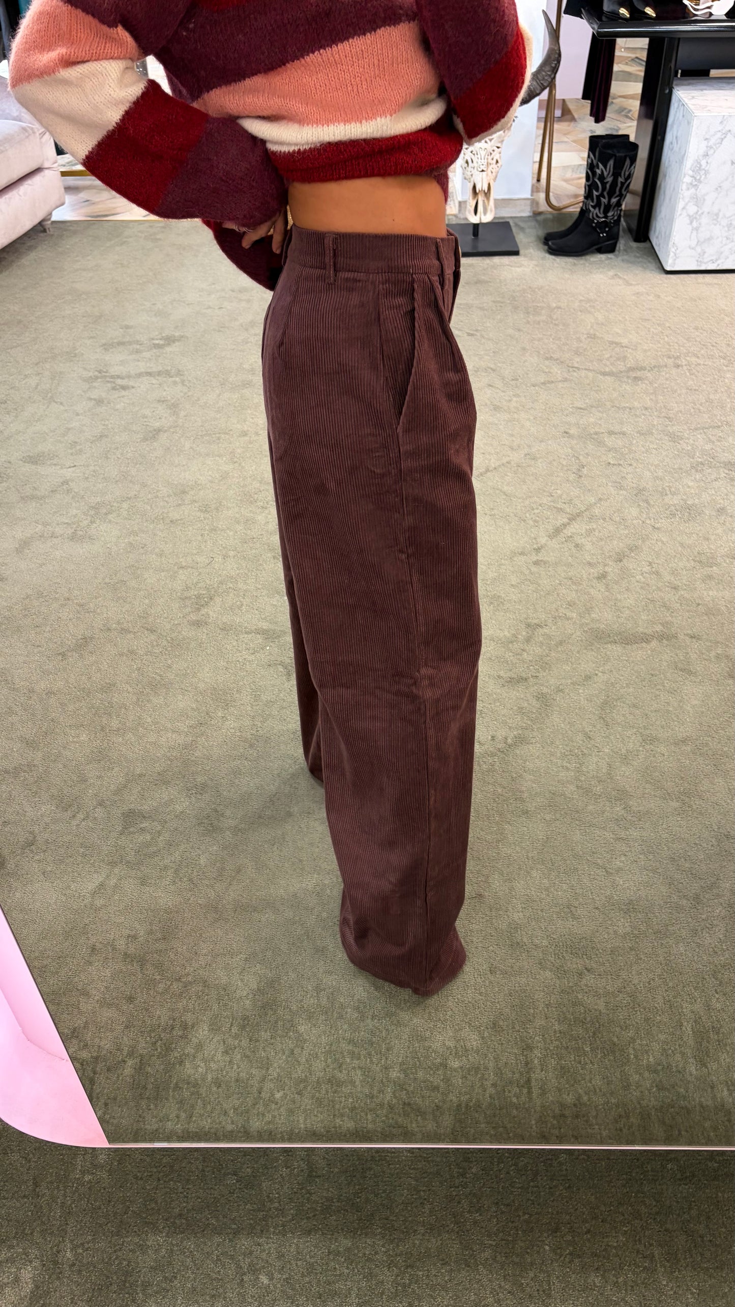 Pantaloni prugna a costine in velluto gl