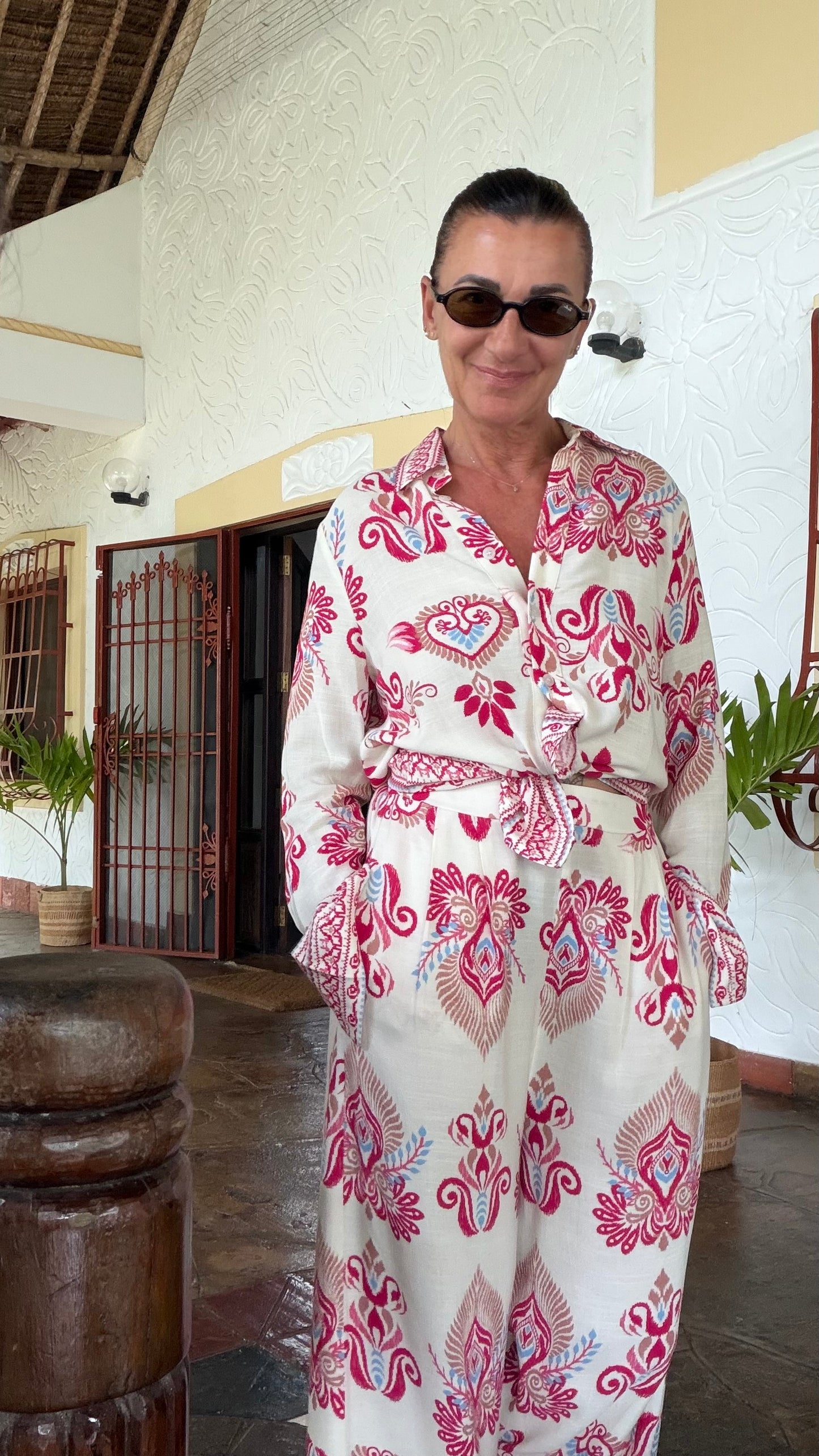 Camicia panna con stampa arabic ay