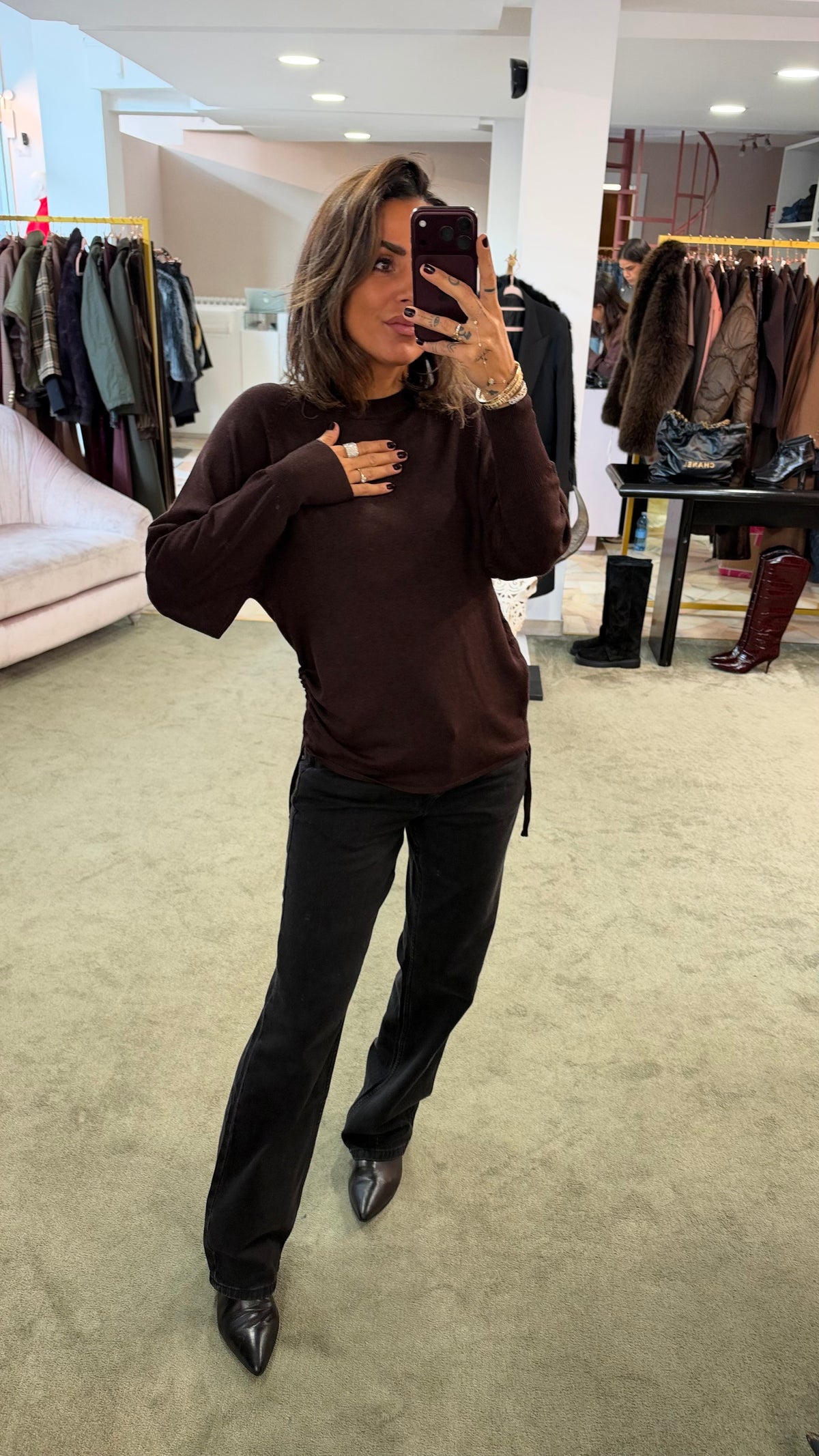 Maglione marrone cioccolato con coulisse laterale sy