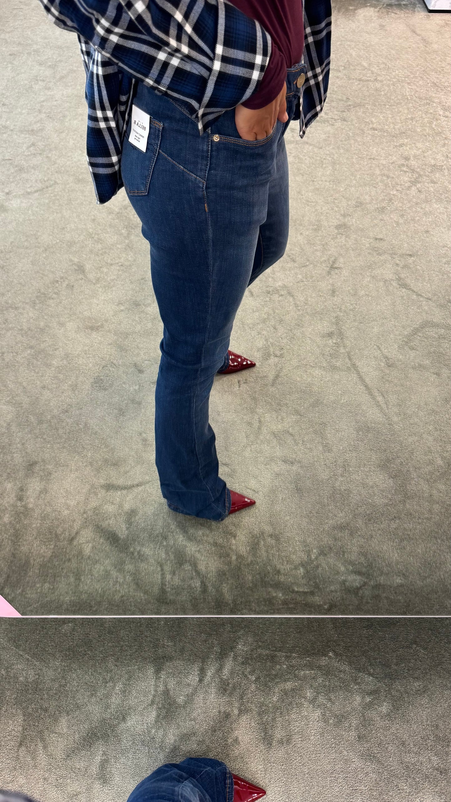 Jeans bootcut denim scuro elasticizzato fr