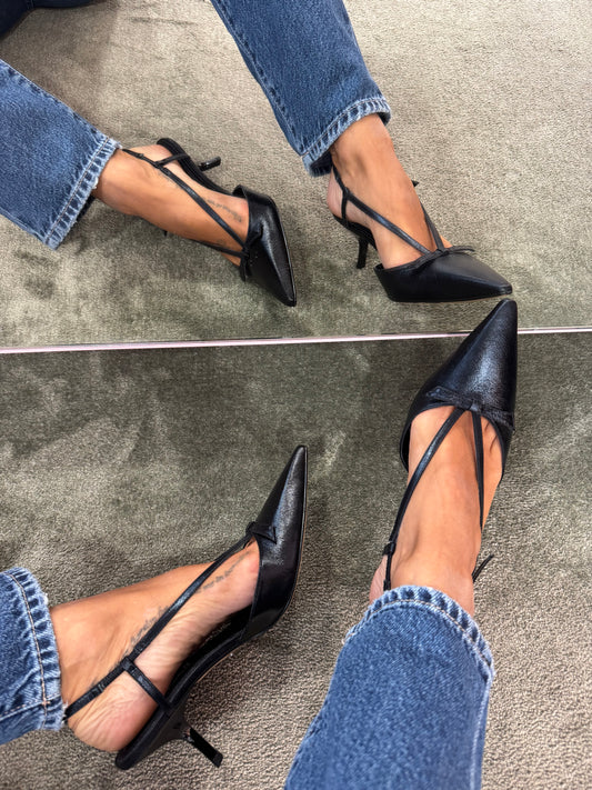 Slingback nera con fiocchetto