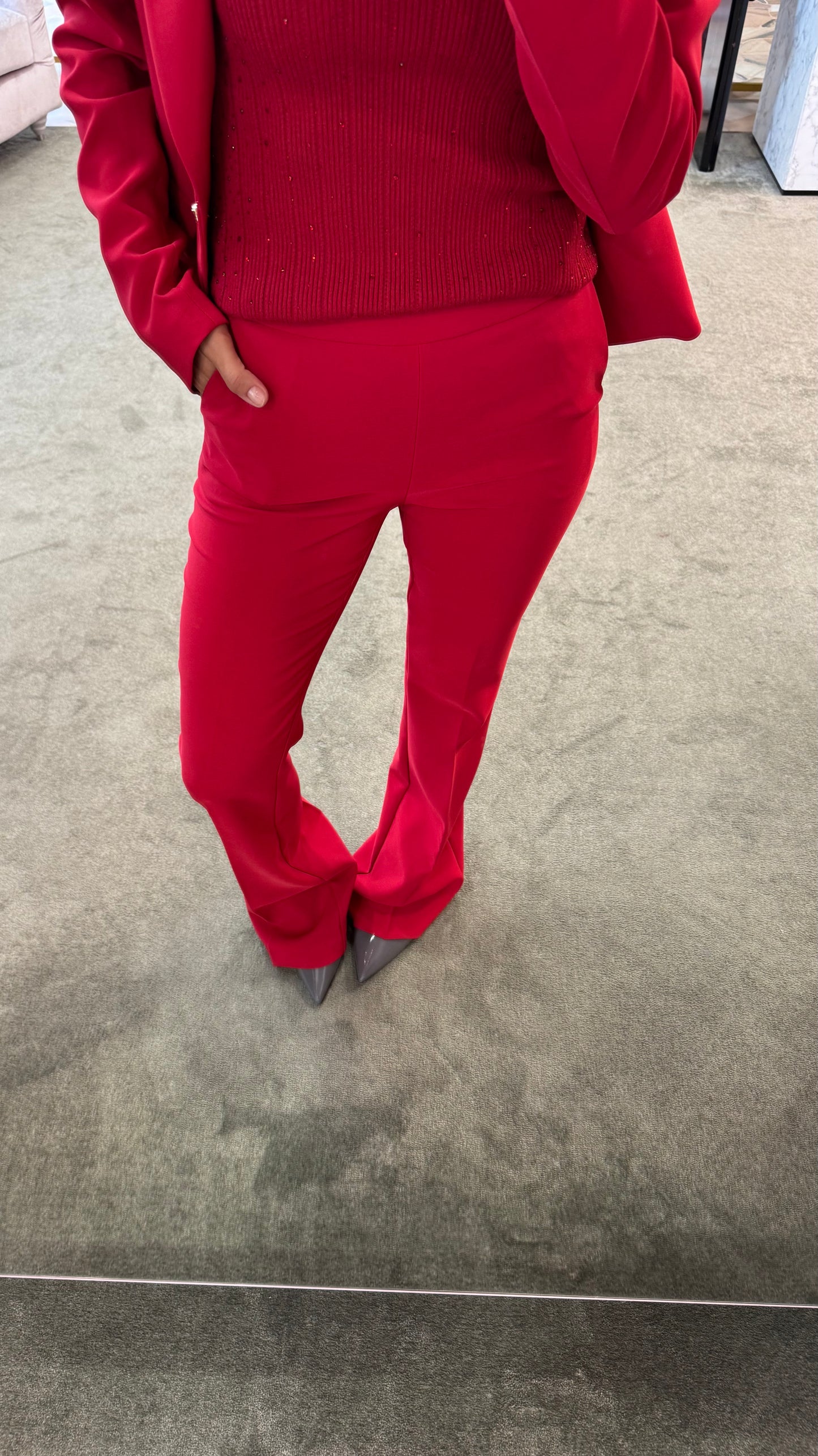 Pantaloni rossi zampa  fr