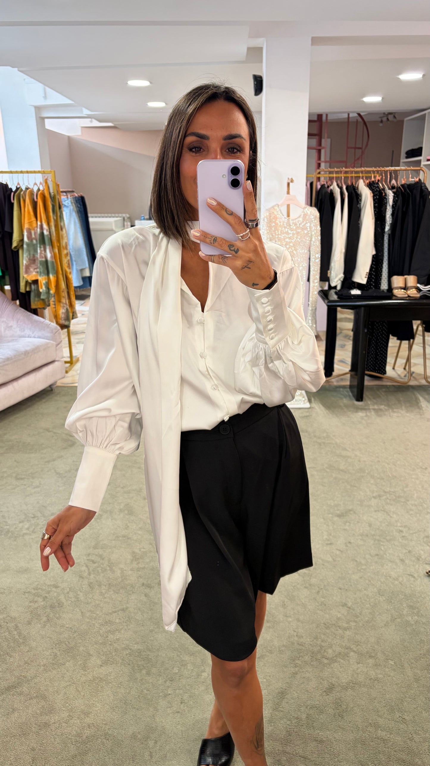 Camicia bianca satin con sciarpina gl