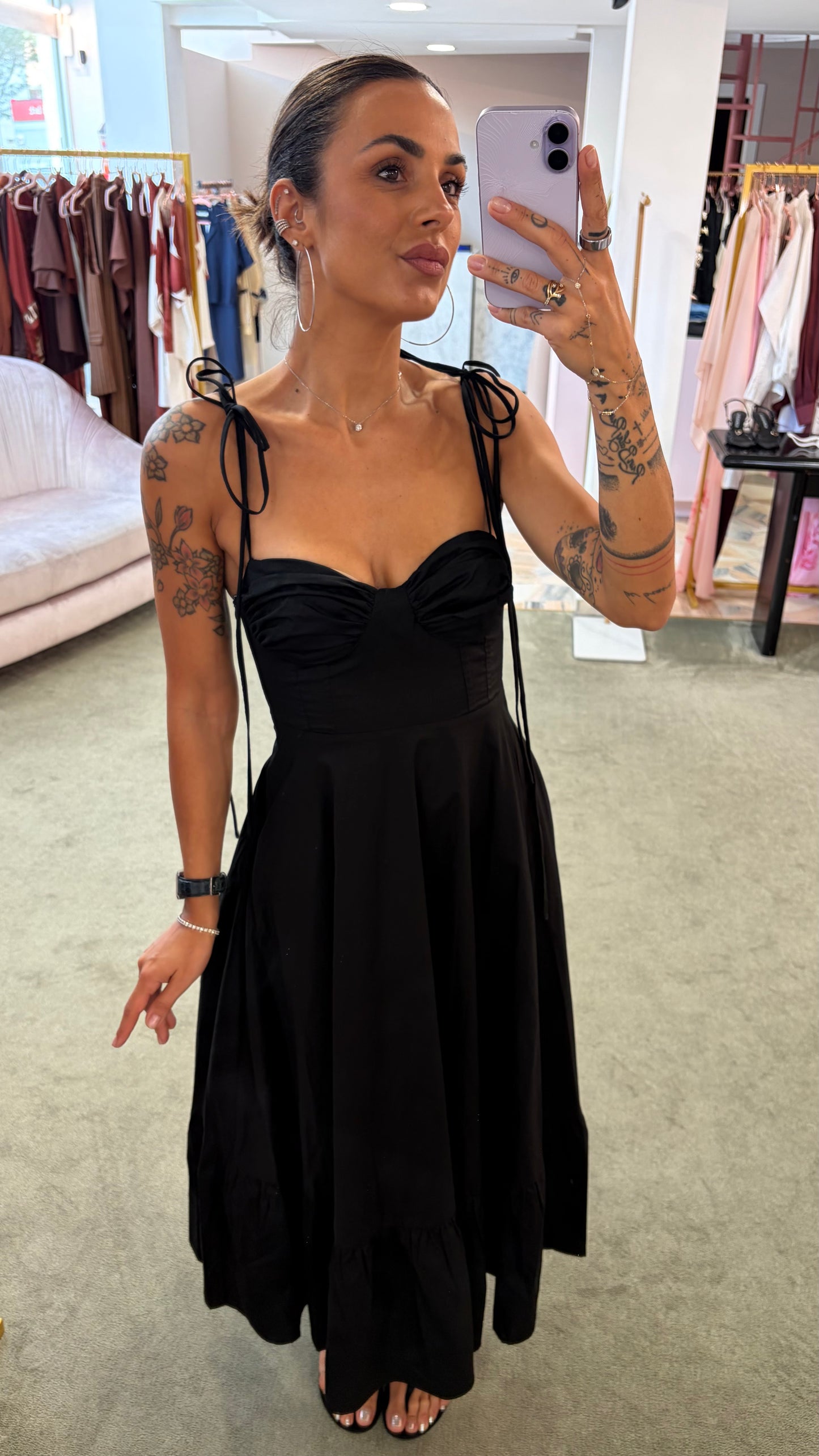 Abito nero bustier e laccetti gl