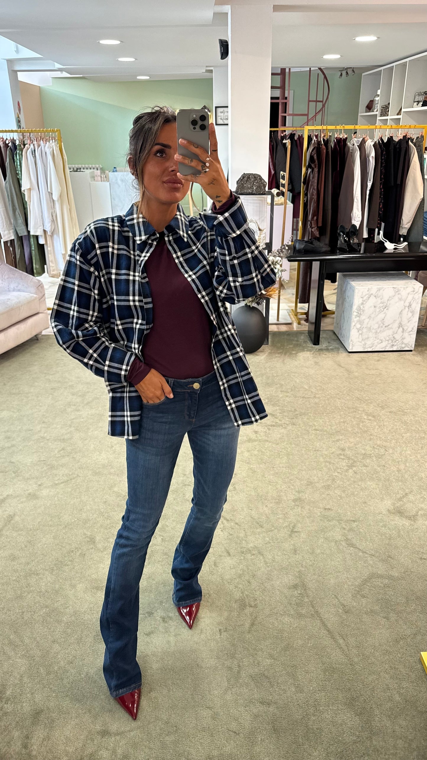 Jeans bootcut denim scuro elasticizzato fr