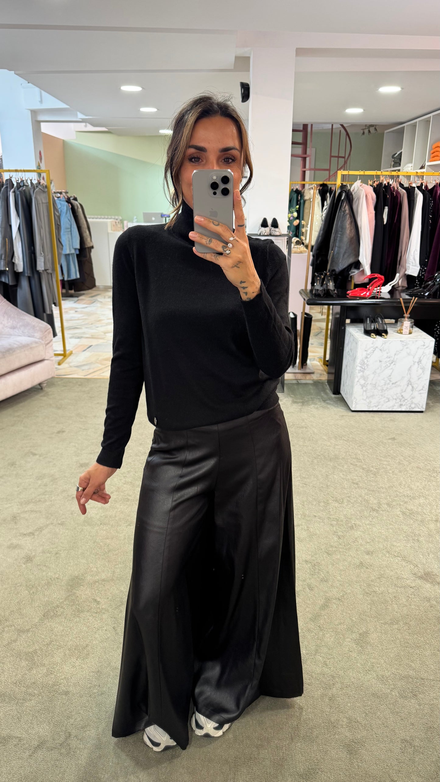 Pantaloni wide leg effetto pelle ay