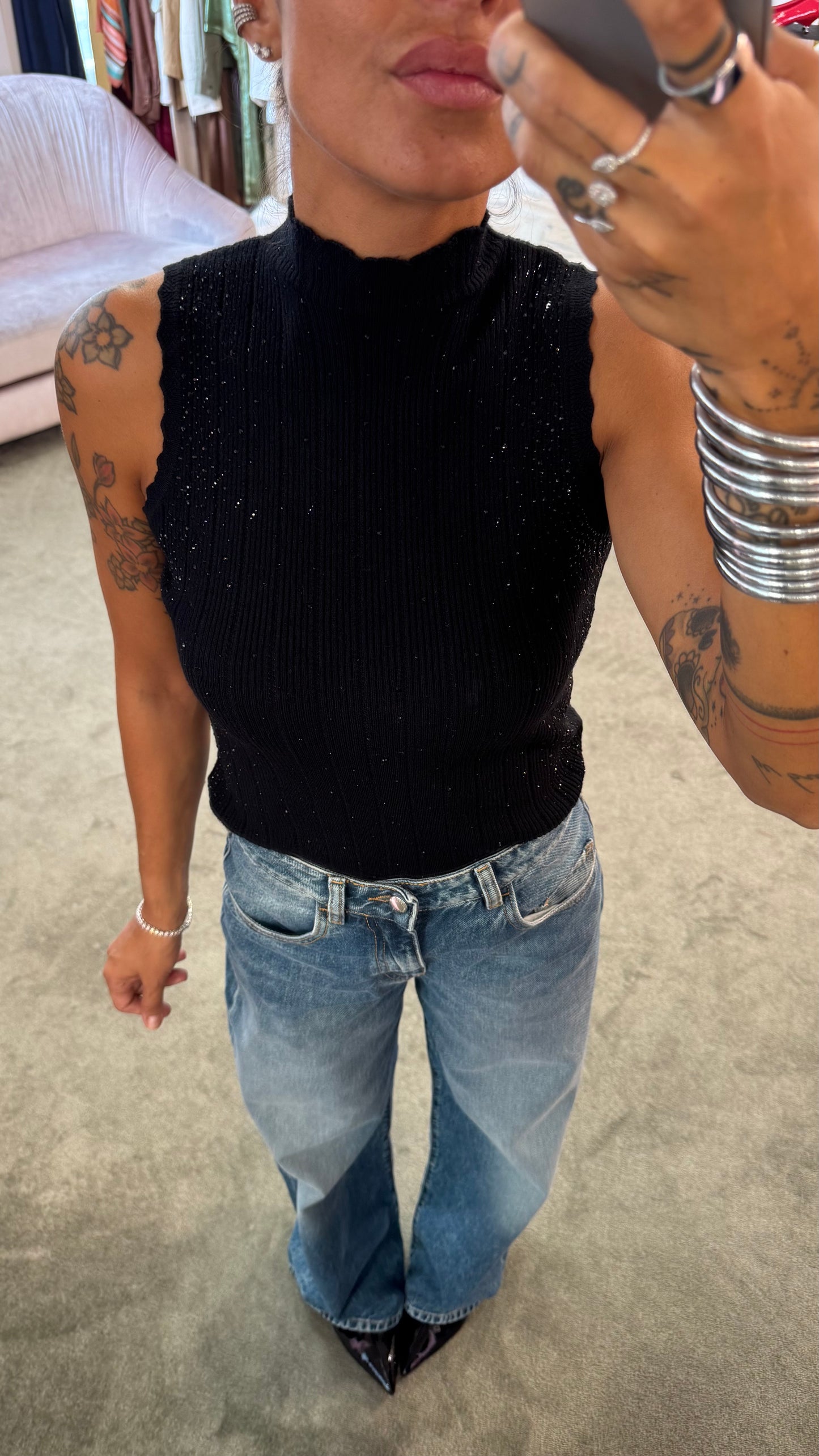 Lupetto smanicato nero con cristalli a costine fr