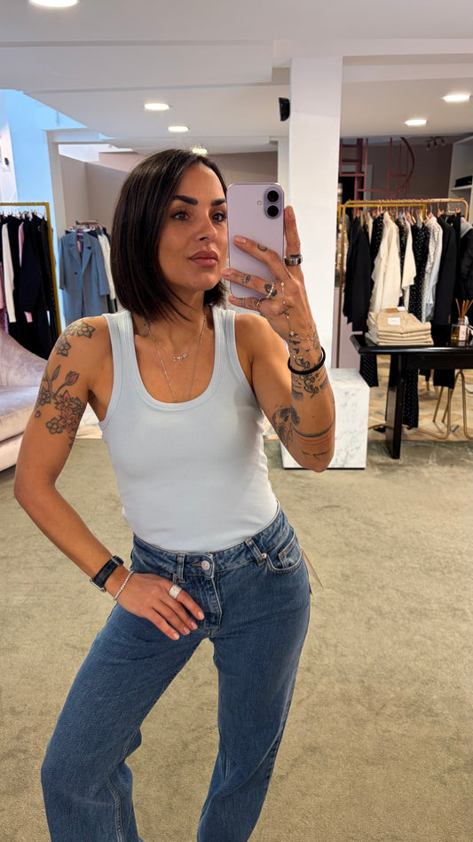 Canotta azzurra a costine scollo tondo jx