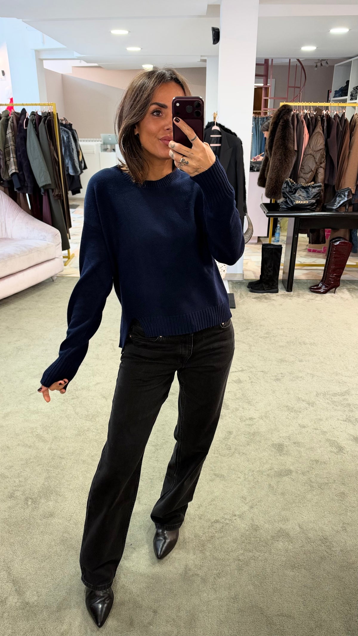 Maglione con spacchi asimmetrici tk