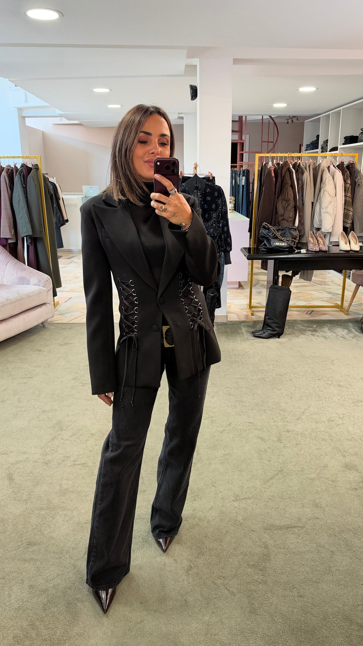 Blazer nero con lace a corsetto Actualee