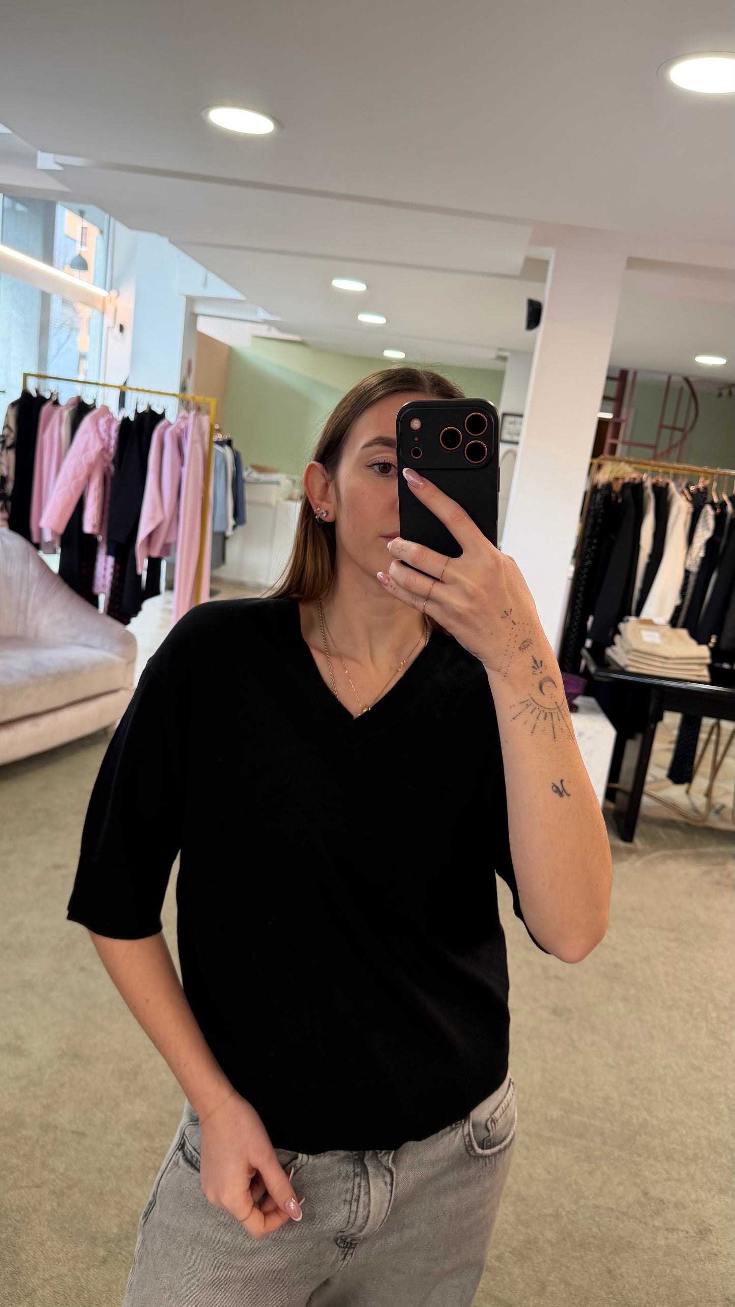 Maglione nero scollo a v mezza manica in lana sl