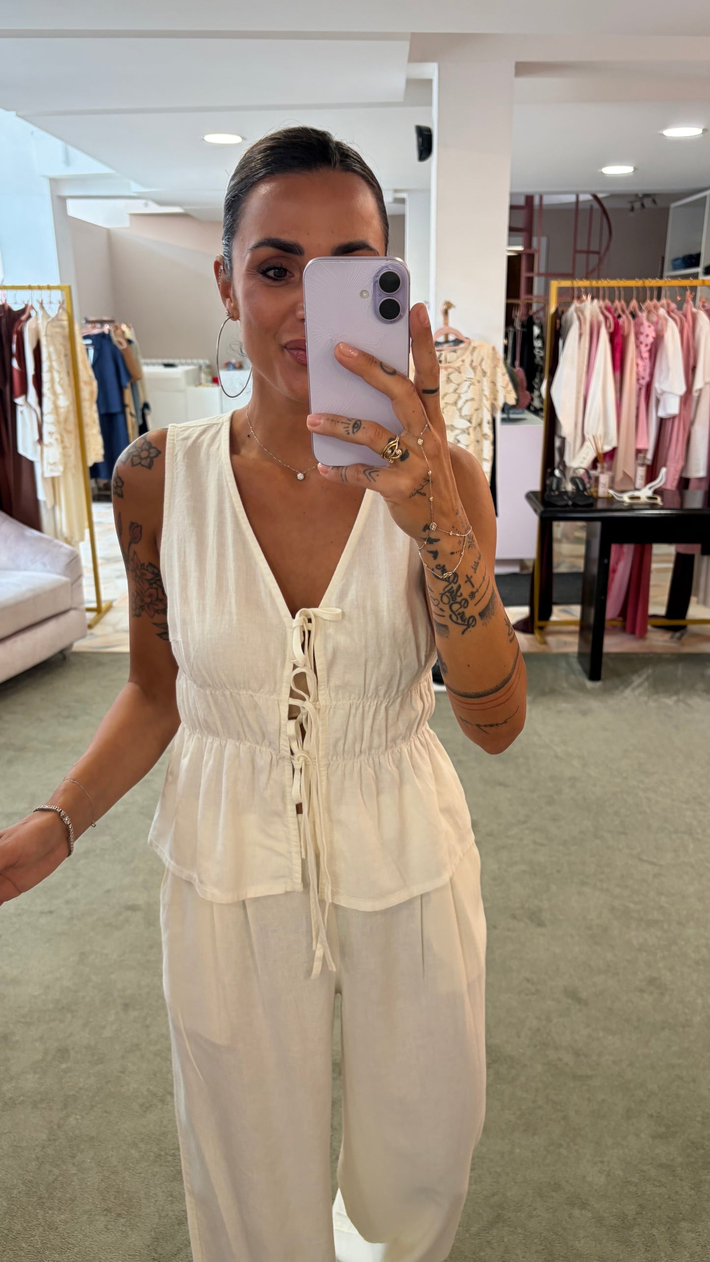 Canotta gilet bianco panna con fiocchetti jx